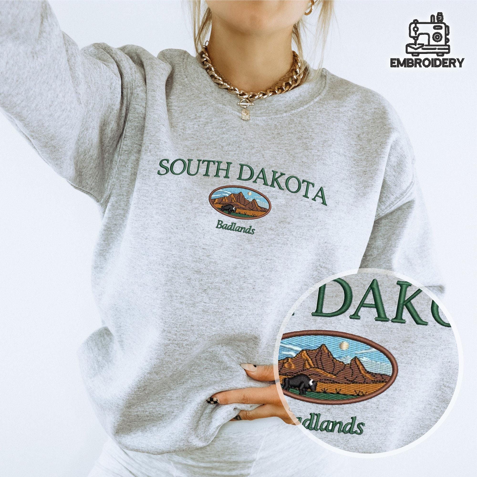 Embroidered South Dakota Badlands National Park Sweatshirt - Image 4