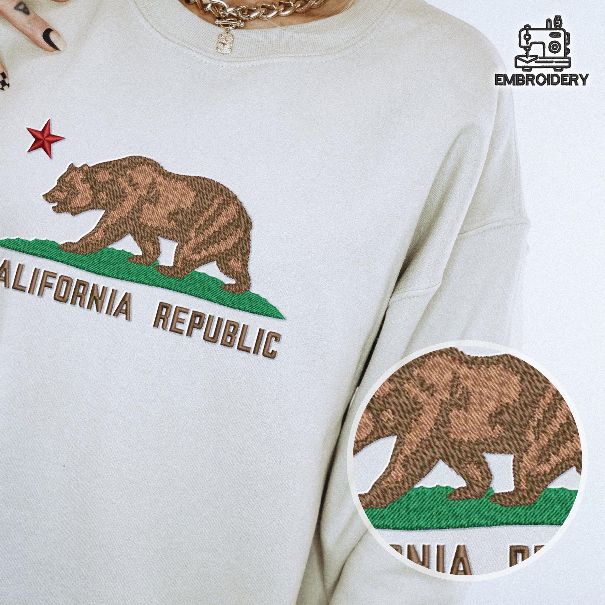 Embroidered California Republic Bear Sweatshirt - Image 3