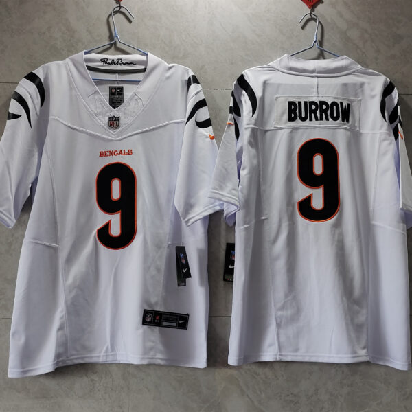 Men’s Cincinnati Bengals #9 Joe Burrow White 2023 F.U.S.E. Vapor Untouchable Limited Stitched Jersey