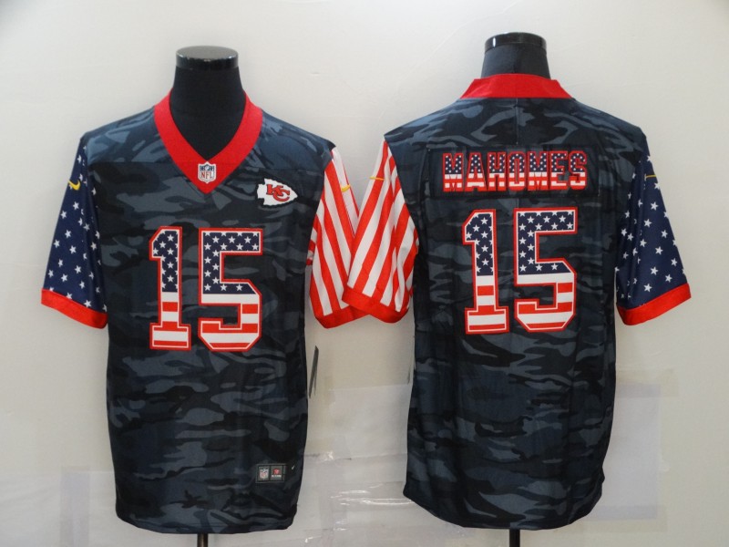 Men’s Kansas City Chiefs #15 Patrick Mahomes USA Camo 2020 Salute To Service Stitched NFL Nike Limited Jersey