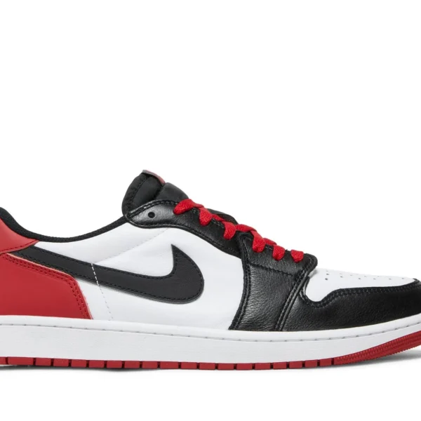 Air Jordan 1 Retro Low OG 'Black Toe 2023' CZ0790-106