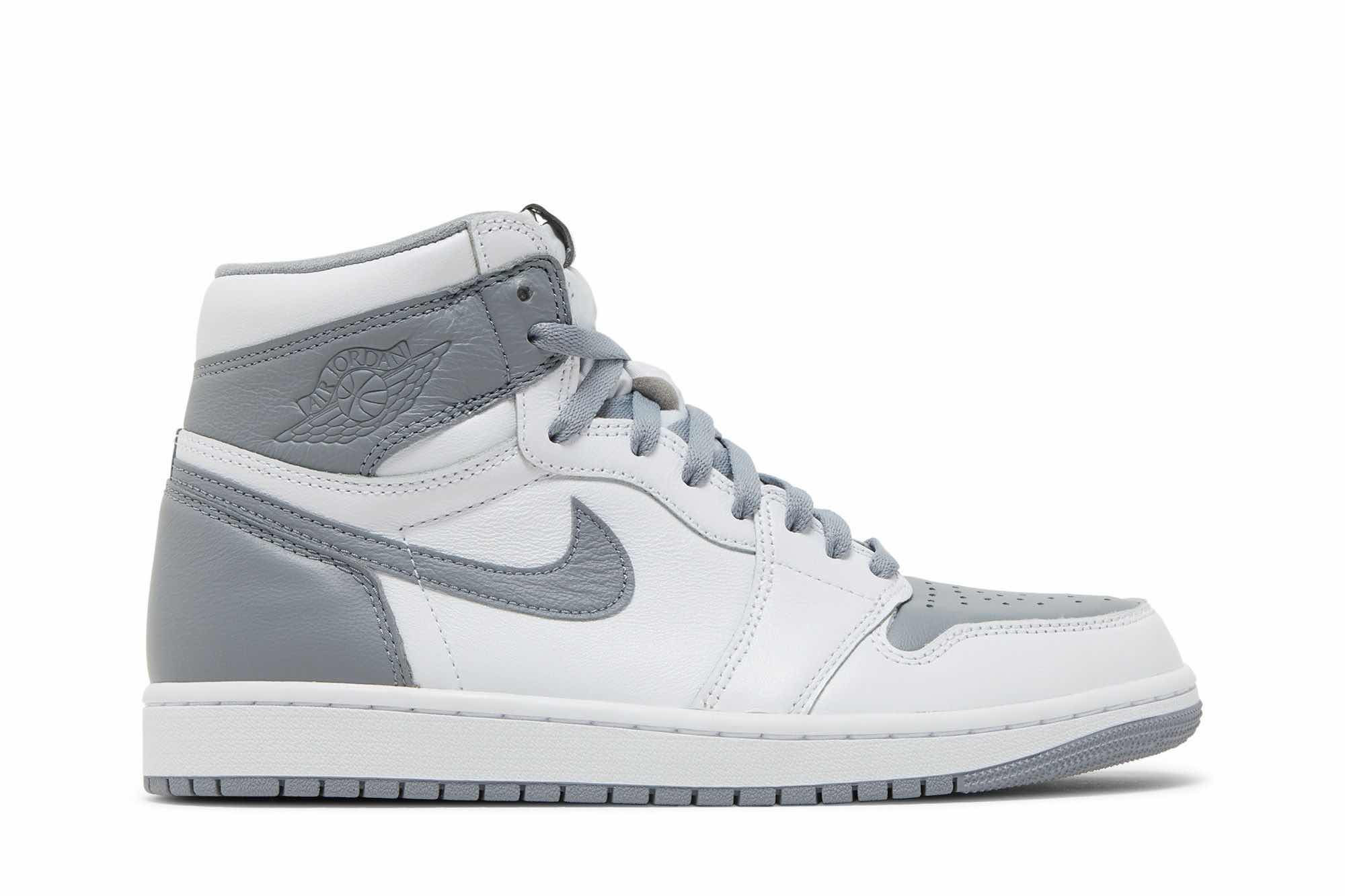 Air Jordan 1 Retro High OG ‘Stealth’ 555088-037