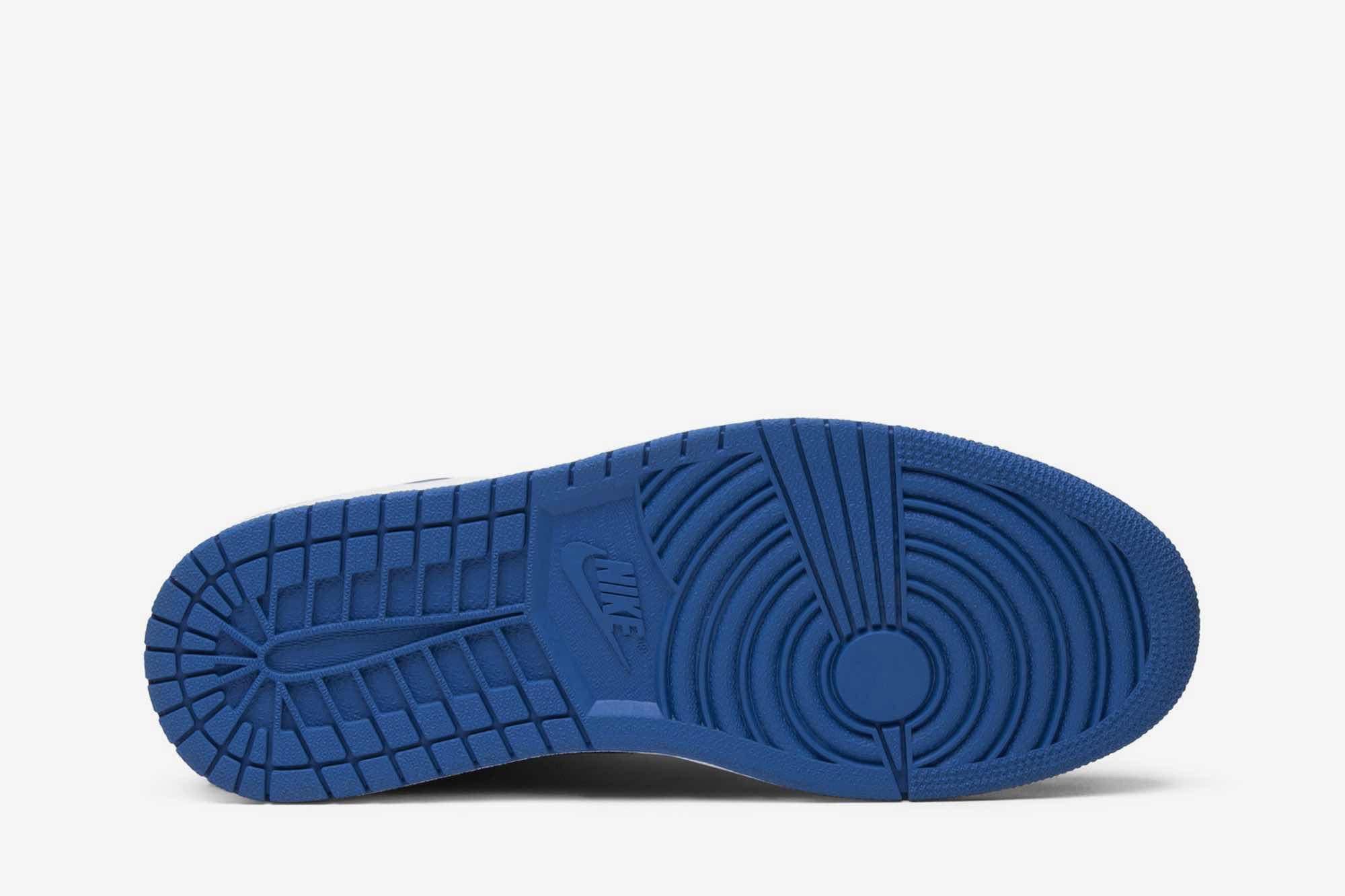 Air Jordan 1 Retro High OG ‘Royal’ 2017 555088-007 - Image 4
