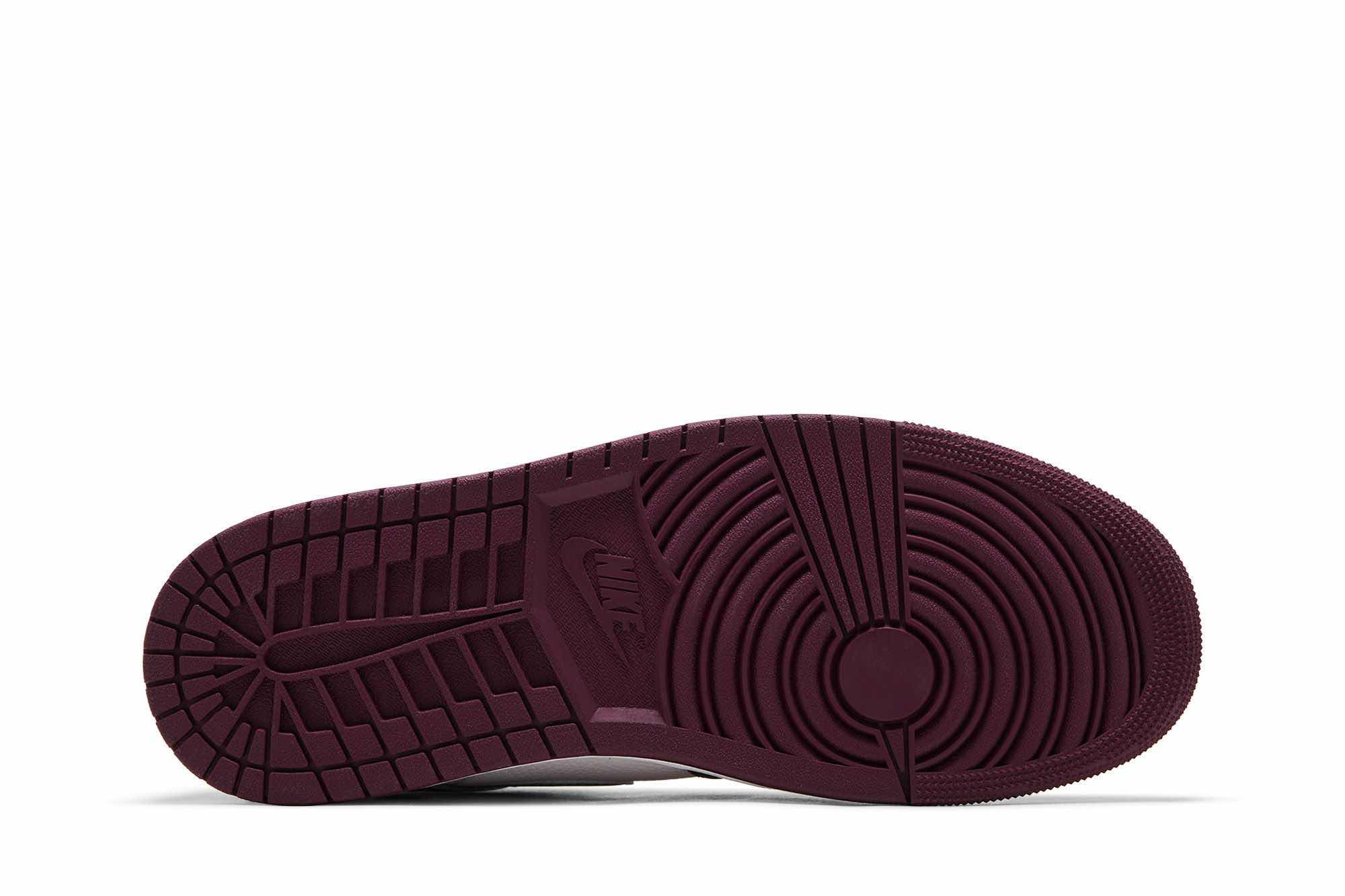 Air Jordan 1 Retro High OG ‘Bordeaux’ 555088-611 - Image 4