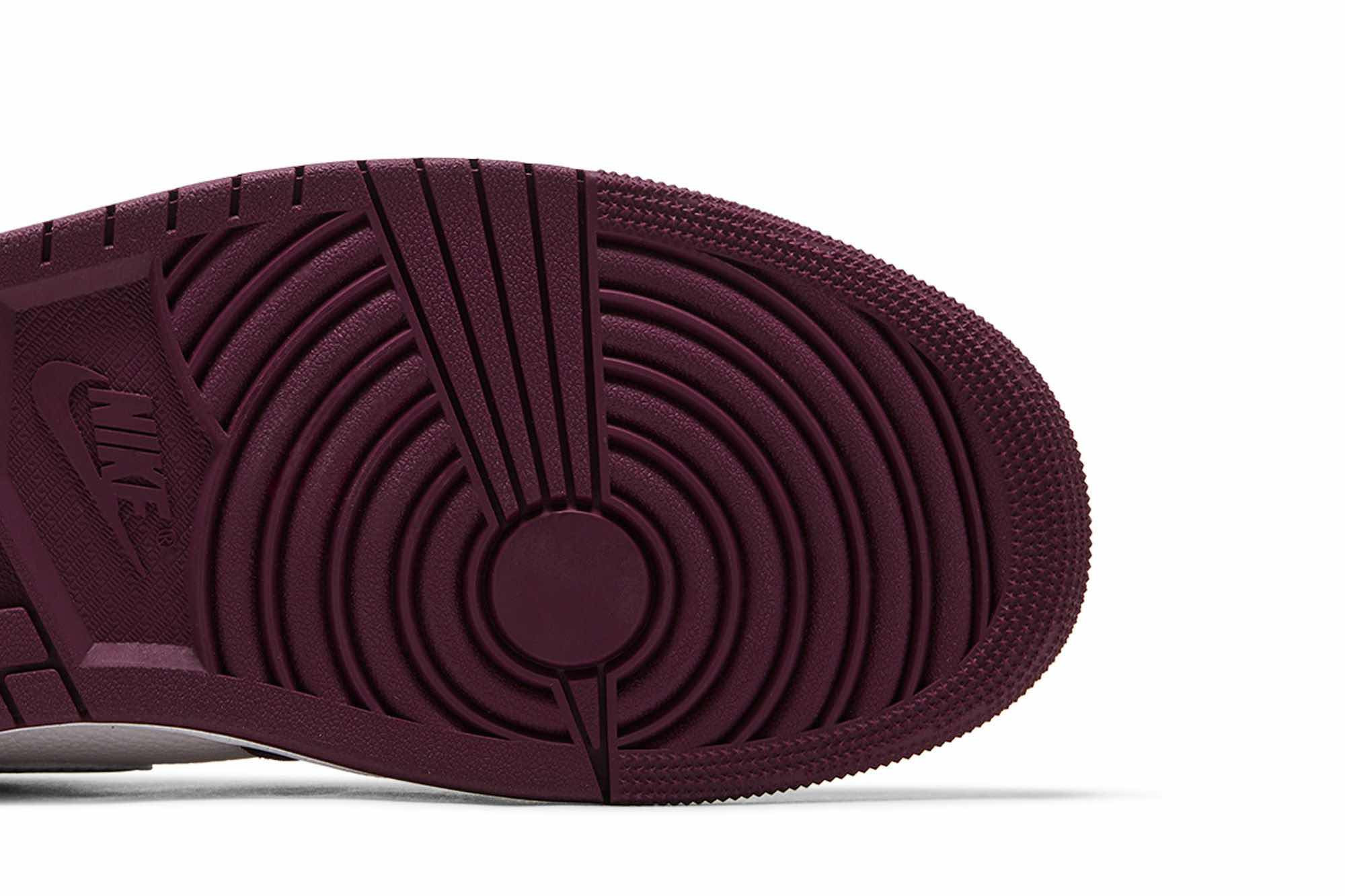 Air Jordan 1 Retro High OG ‘Bordeaux’ 555088-611 - Image 5