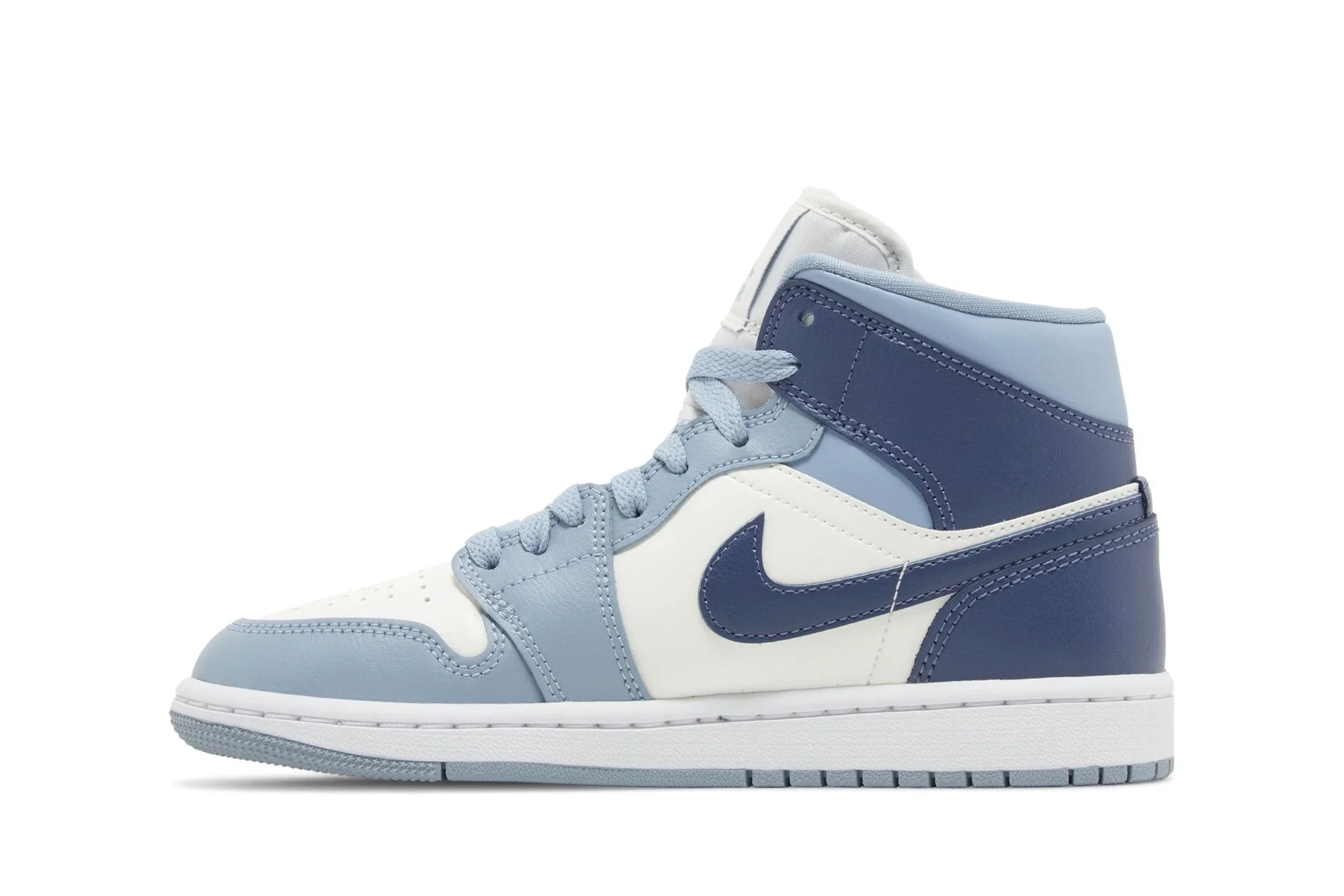 Air Jordan 1 Mid 'Two-Tone Blue' BQ6472-140 - Image 3