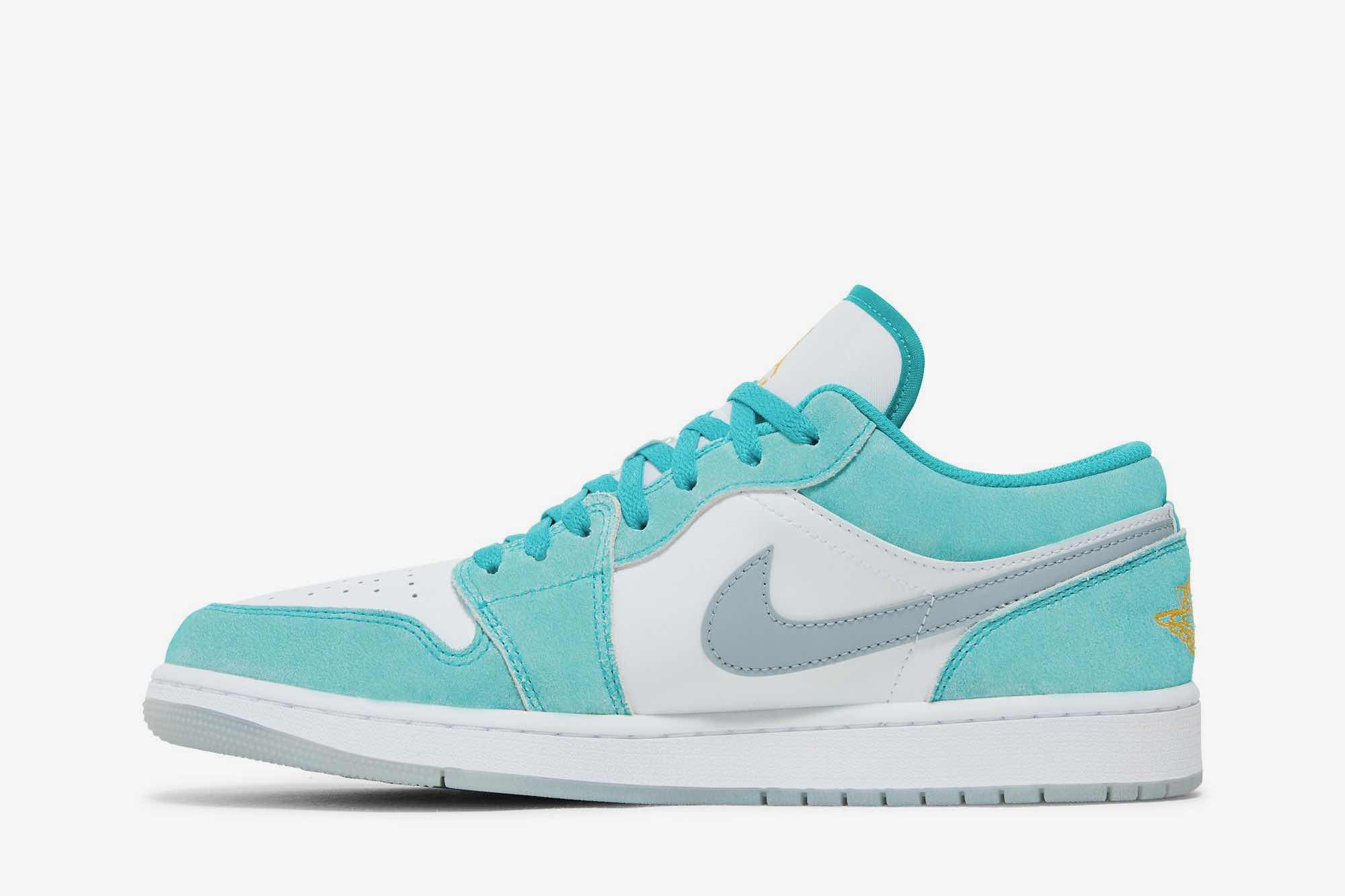 Air Jordan 1 Low ‘New Emerald’ DN3705-301 - Image 3
