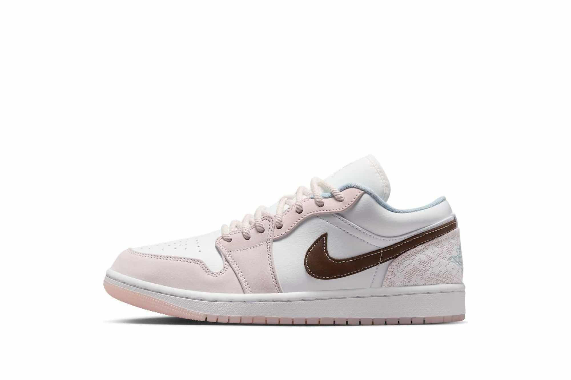 Air Jordan 1 Low ‘Light Soft Pink’ IB8859-101