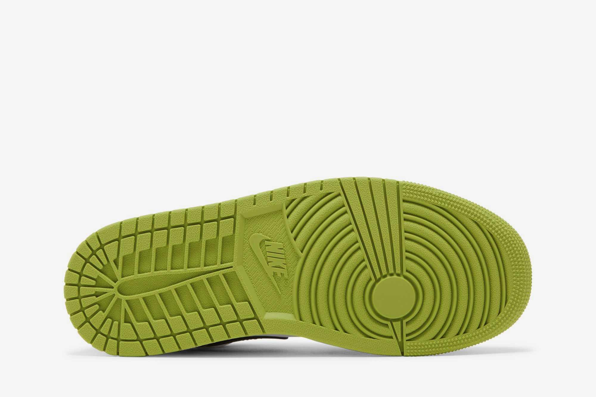Air Jordan 1 Low SE ‘Vivid Green Snakeskin’ DX4446-301 - Image 4