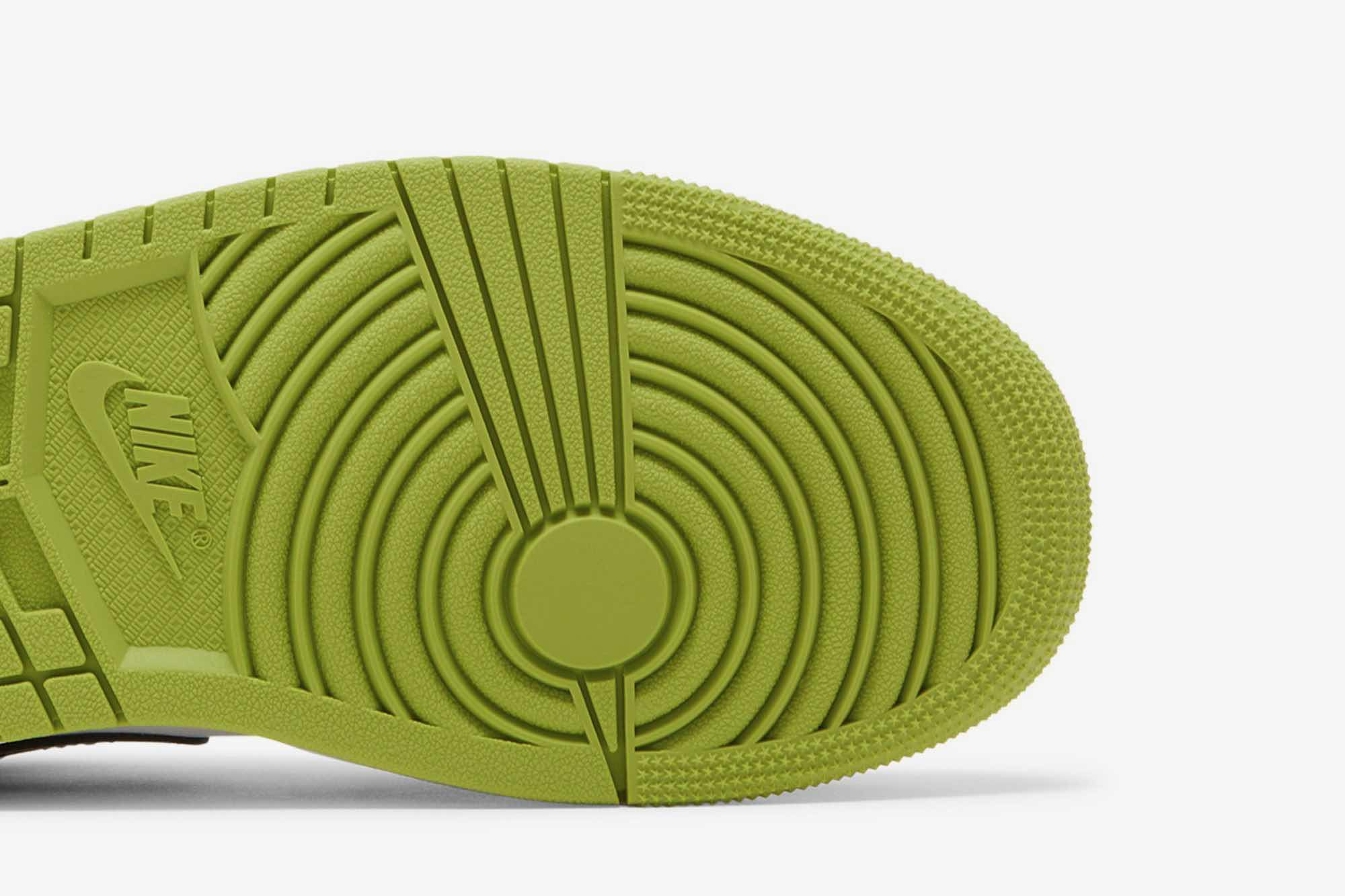 Air Jordan 1 Low SE ‘Vivid Green Snakeskin’ DX4446-301 - Image 5