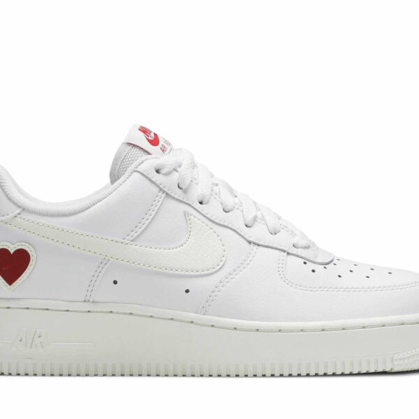 Nike Air Force 1 Low ‘Valentine’s Day 2021’ DD7117-100