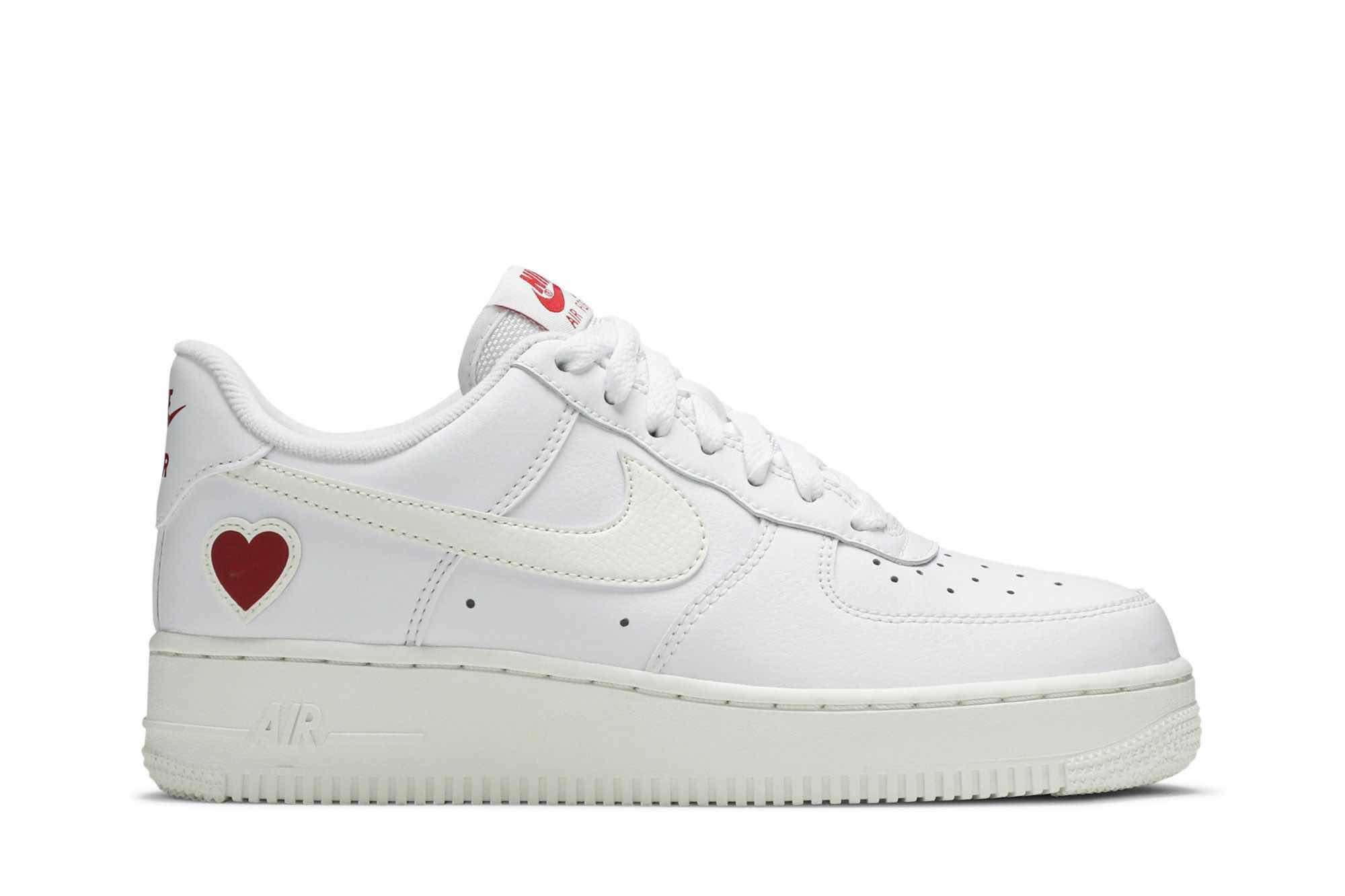 Nike Air Force 1 Low ‘Valentine’s Day 2021’ DD7117-100