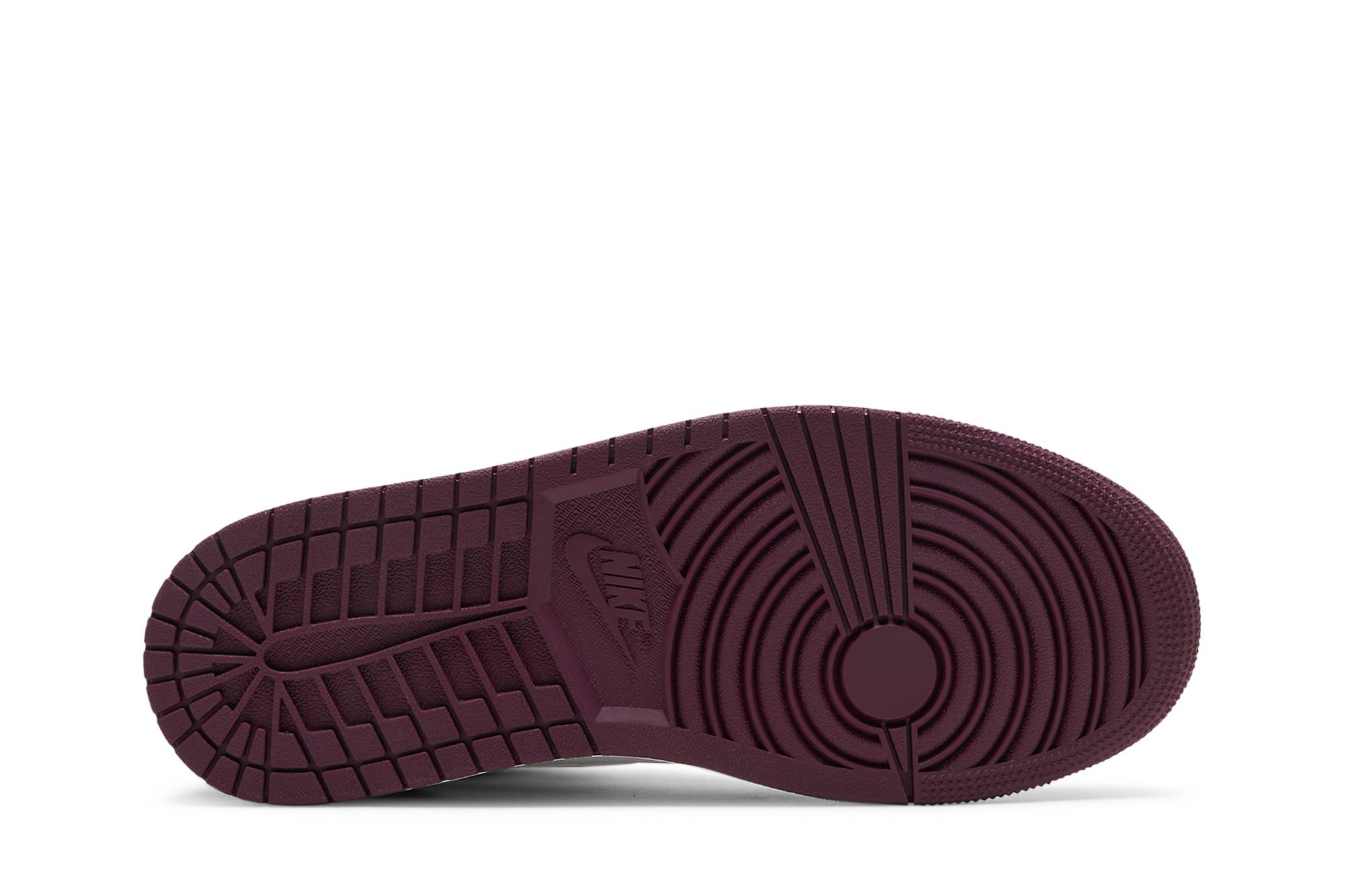 Air Jordan 1 Retro High ‘Bordeaux’ 555088-611 - Image 4