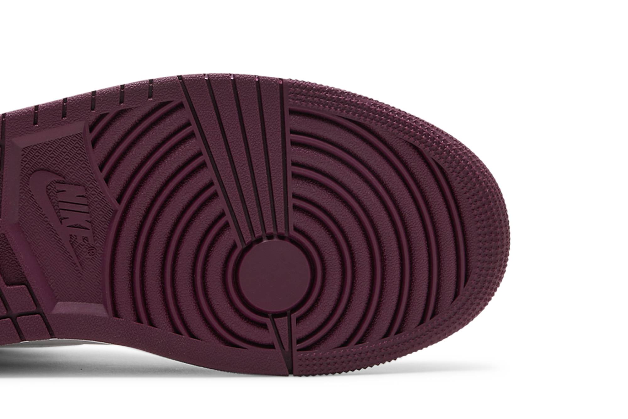 Air Jordan 1 Retro High ‘Bordeaux’ 555088-611 - Image 5