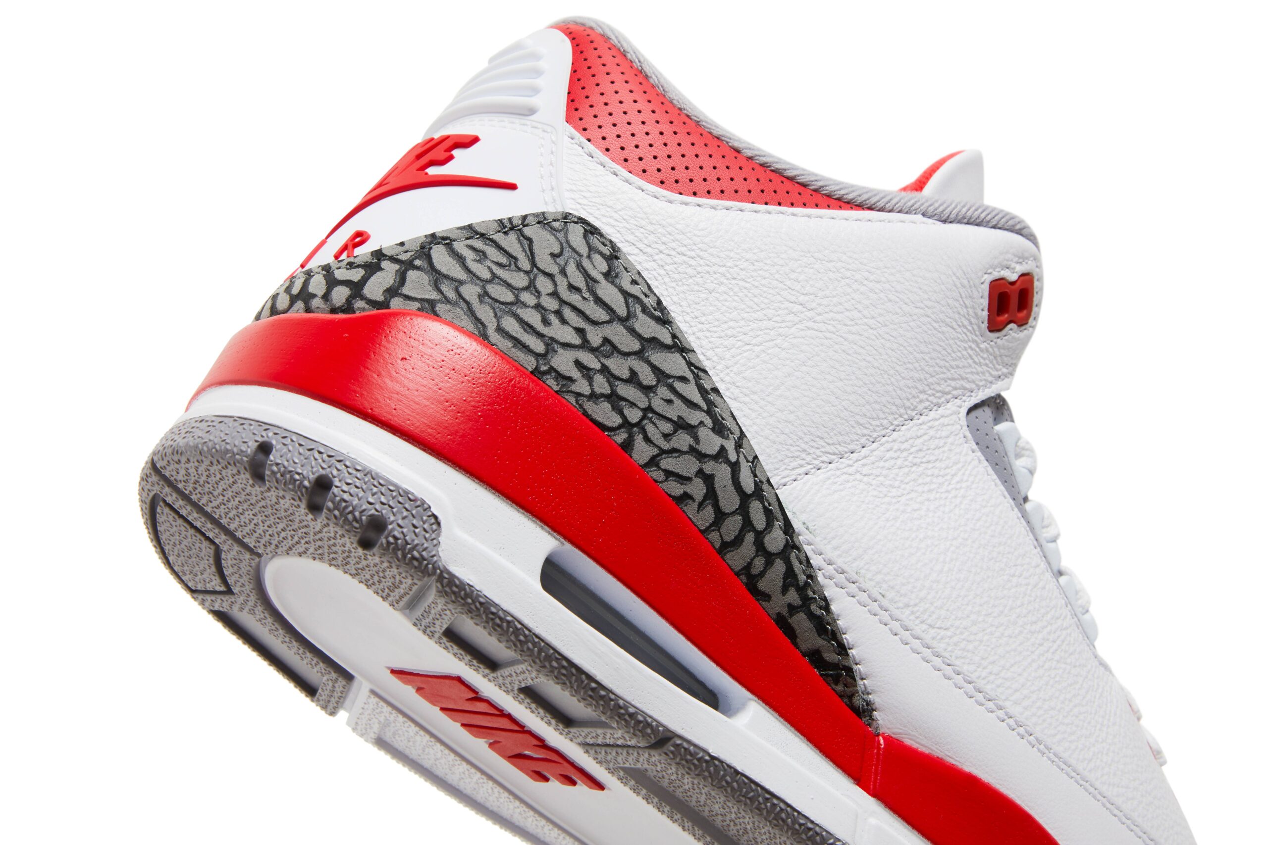 Air Jordan 3 OG ‘Fire Red’ 2022 DN3707-160 - Image 2