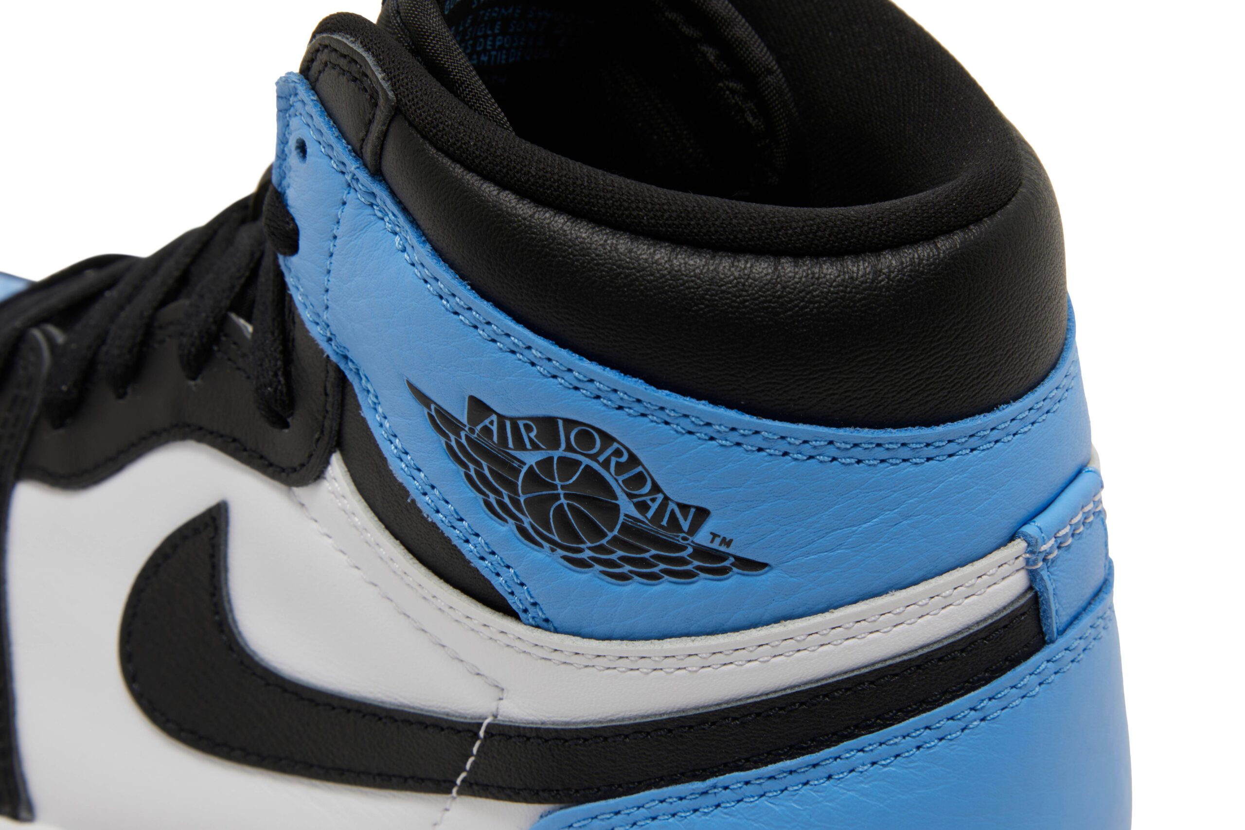 Air Jordan 1 Retro High OG ‘UNC Toe’ DZ5485-400 - Image 2