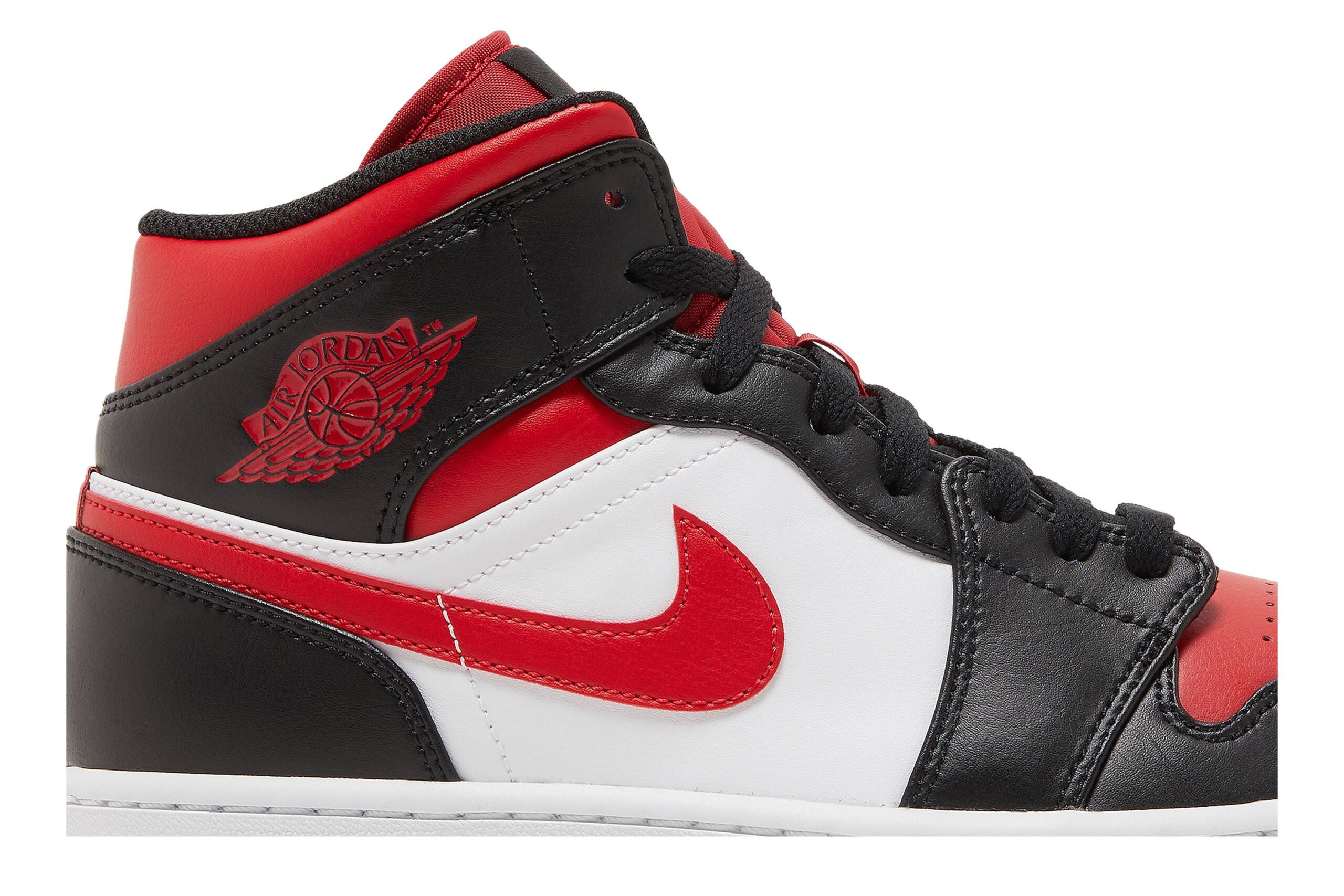 Air Jordan 1 Mid ‘Bred Toe’ (2022) 554724-079 - Image 2