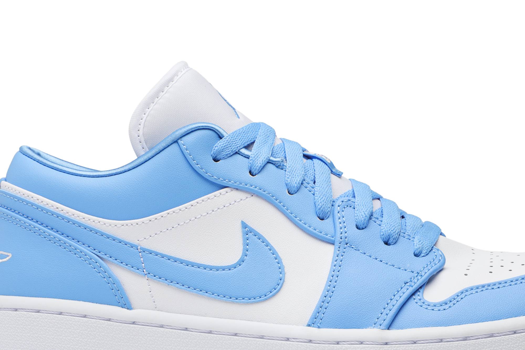 Air Jordan 1 Low ‘UNC’ AO9944-441 - Image 2