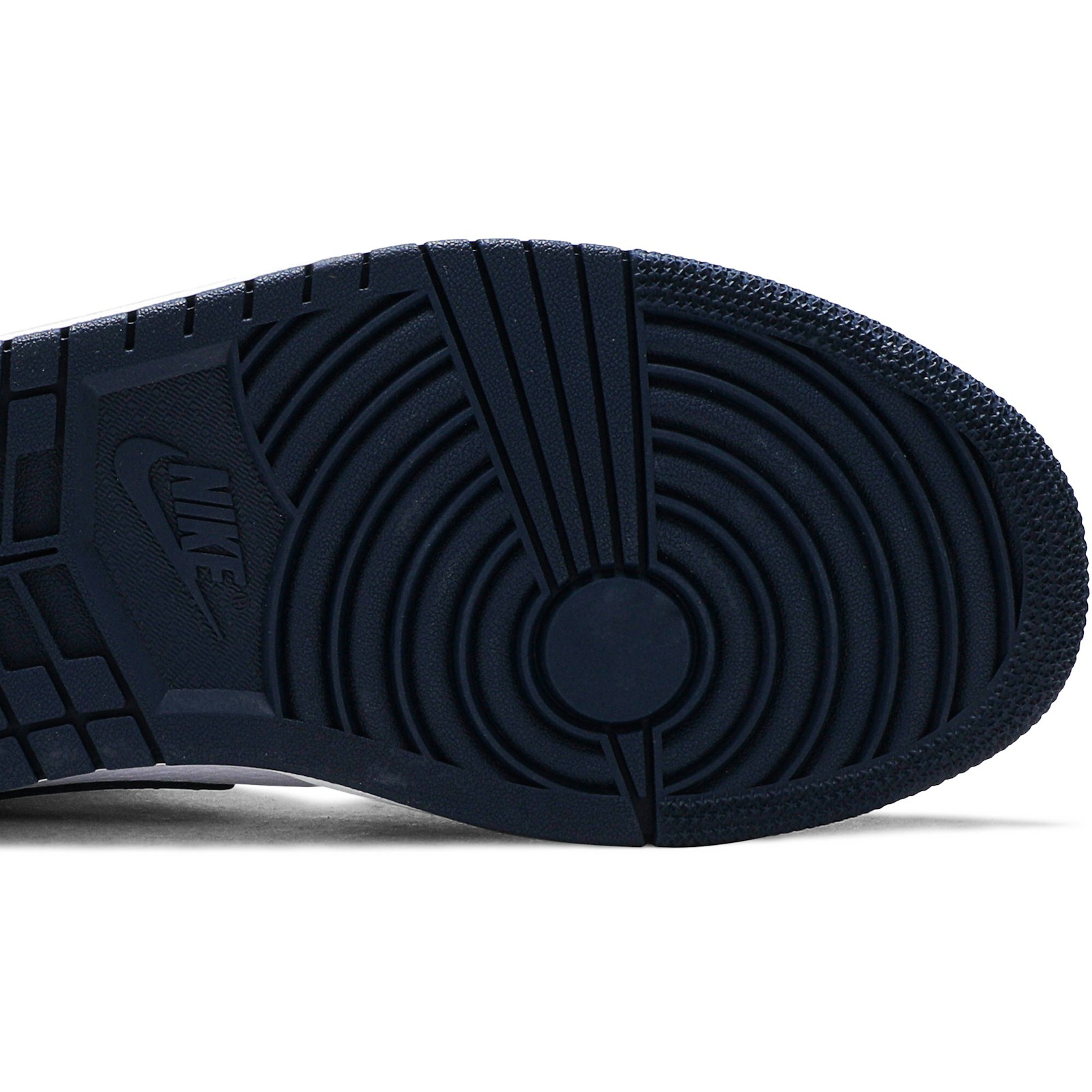 Air Jordan 1 Mid ‘Obsidian’ 554724-174 - Image 5