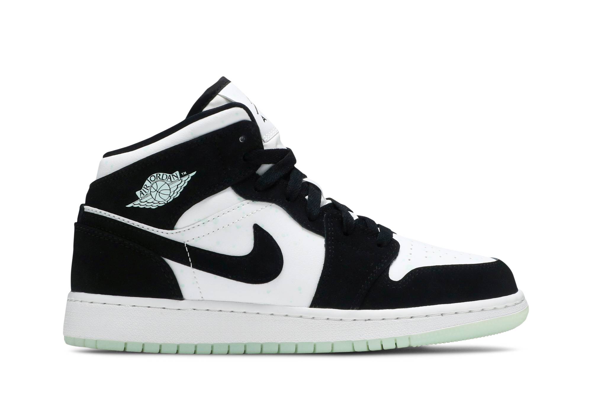 Air Jordan 1 Mid SE ‘Glow in the Dark Panda’ BQ6931-103
