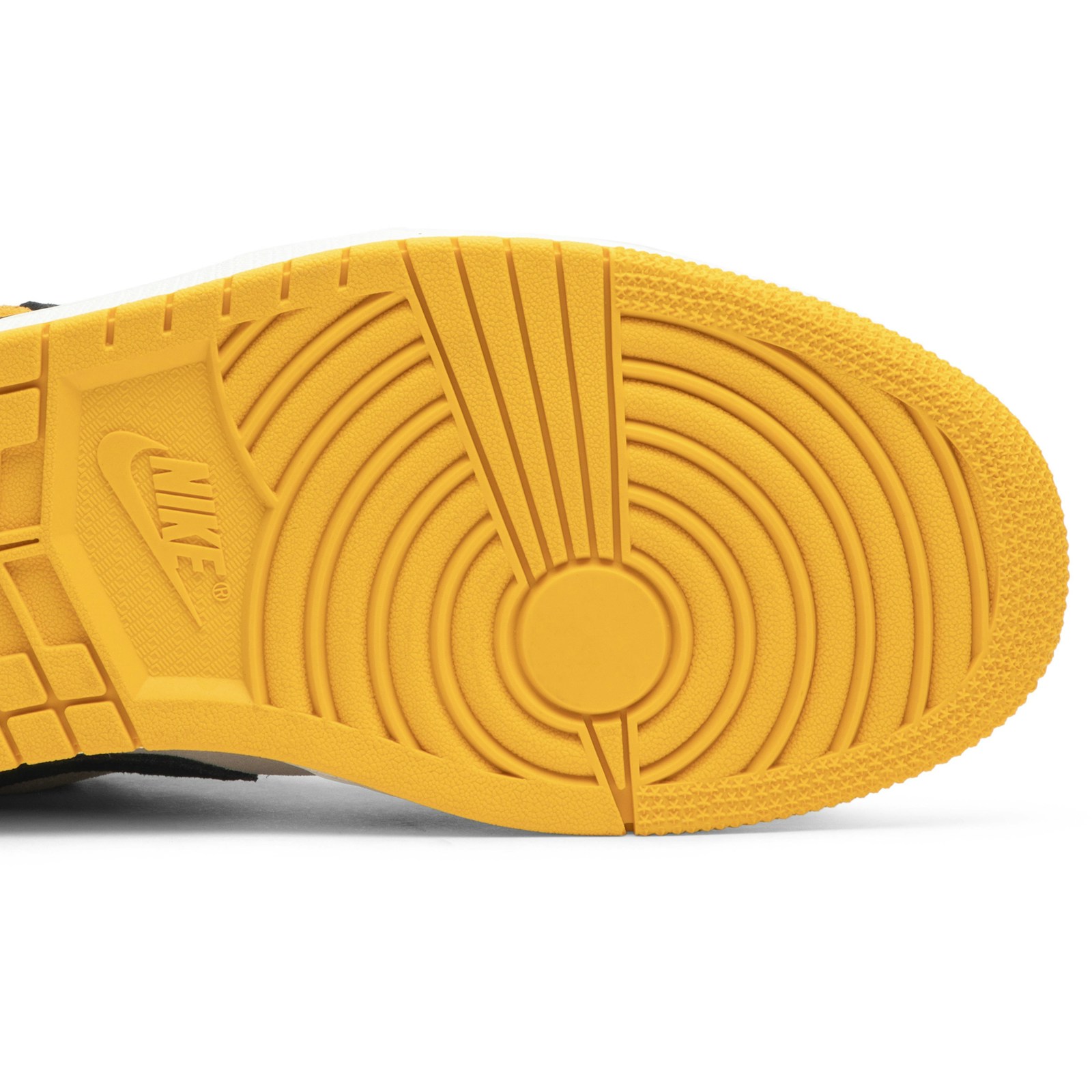 Air Jordan 1 Low ‘University Gold’ 553558-127 - Image 5