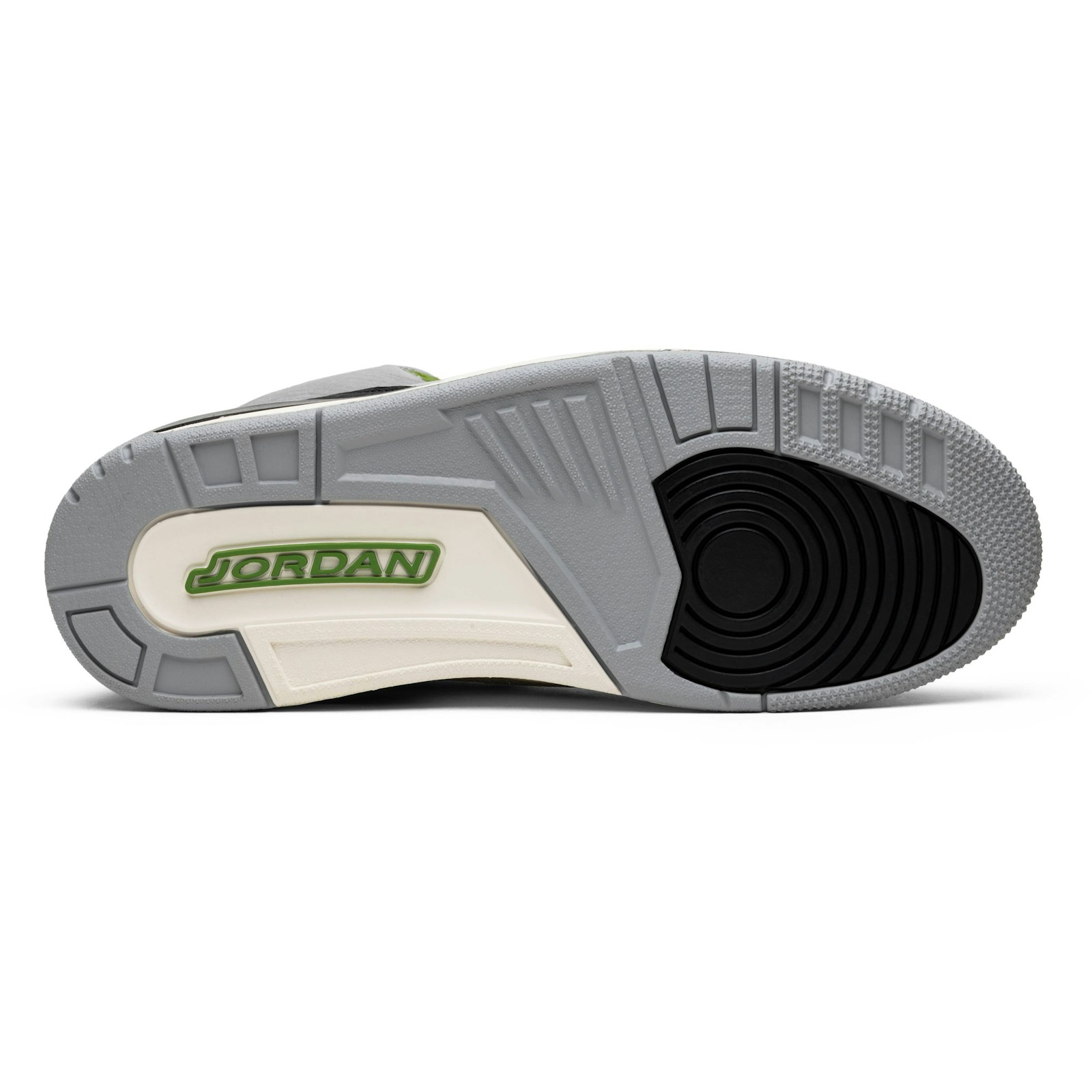 Air Jordan 3 Retro ‘Chlorophyll’ 136064-006 - Image 4