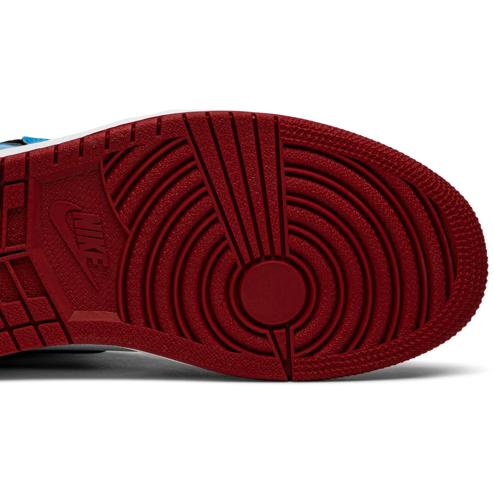 Air Jordan 1 Retro High OG ‘Fearless’ CK5666-100 - Image 5
