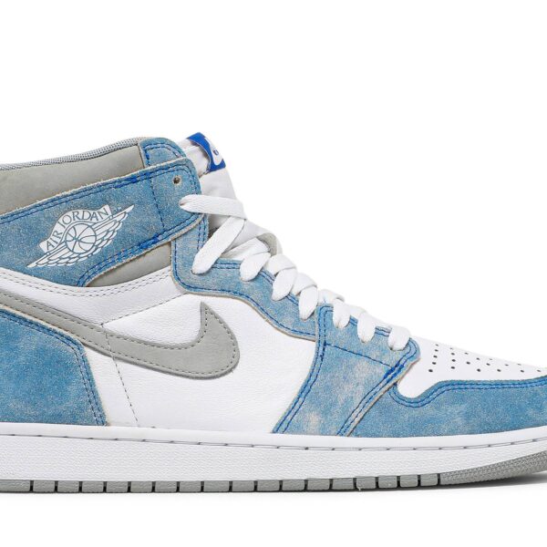 Air Jordan 1 Retro High OG ‘Hyper Royal’ 555088-402