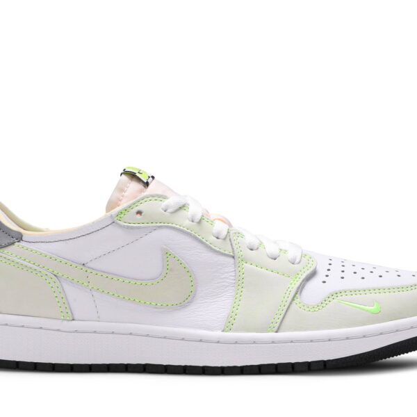 Air Jordan 1 Low OG ‘Ghost Green’ DM7837-103