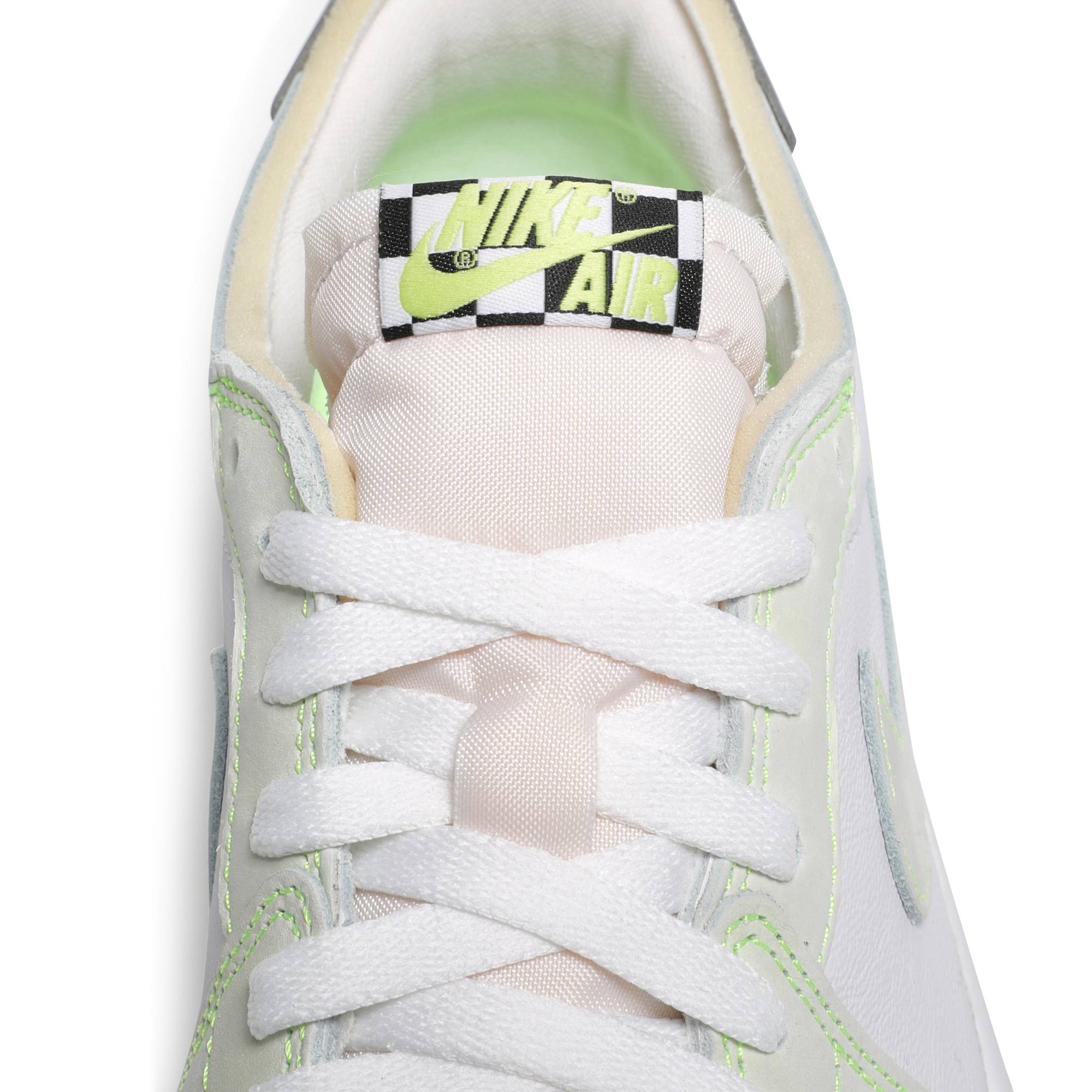 Air Jordan 1 Low OG ‘Ghost Green’ DM7837-103 - Image 2