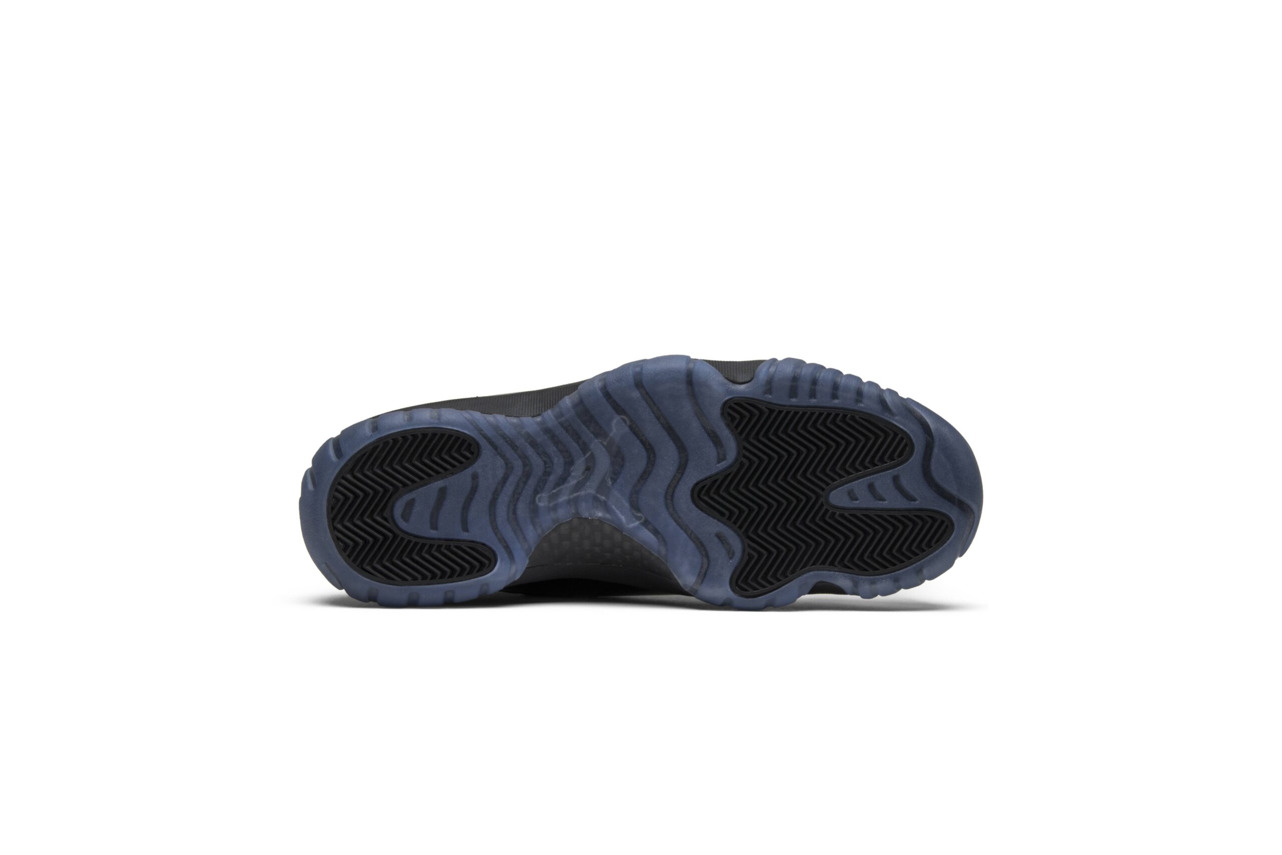 Air Jordan 11 Retro ‘Cap and Gown’ 378037-005 - Image 4