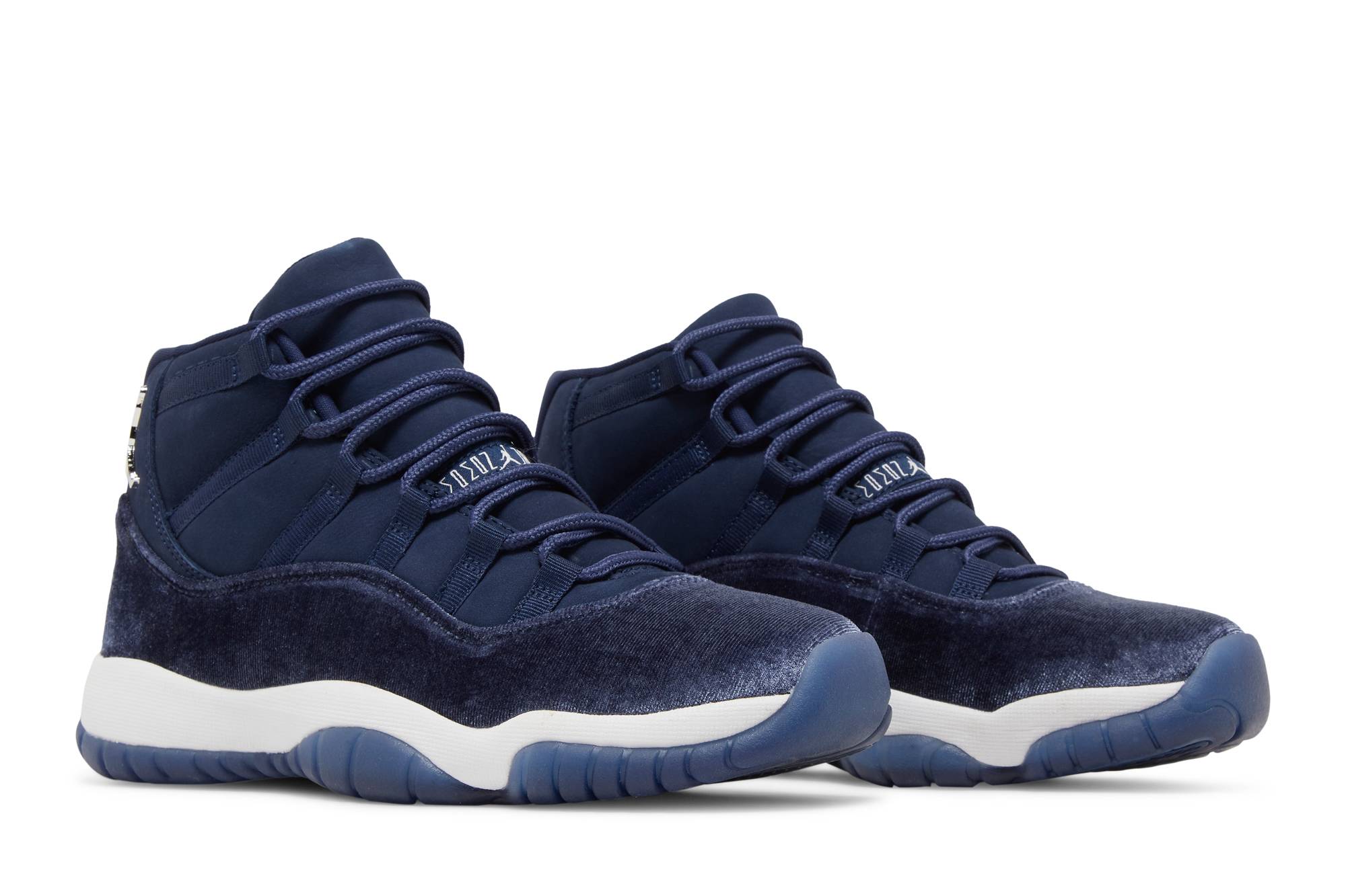 Air Jordan 11 Velvet ‘Midnight Navy’ AR0715-441 - Image 9