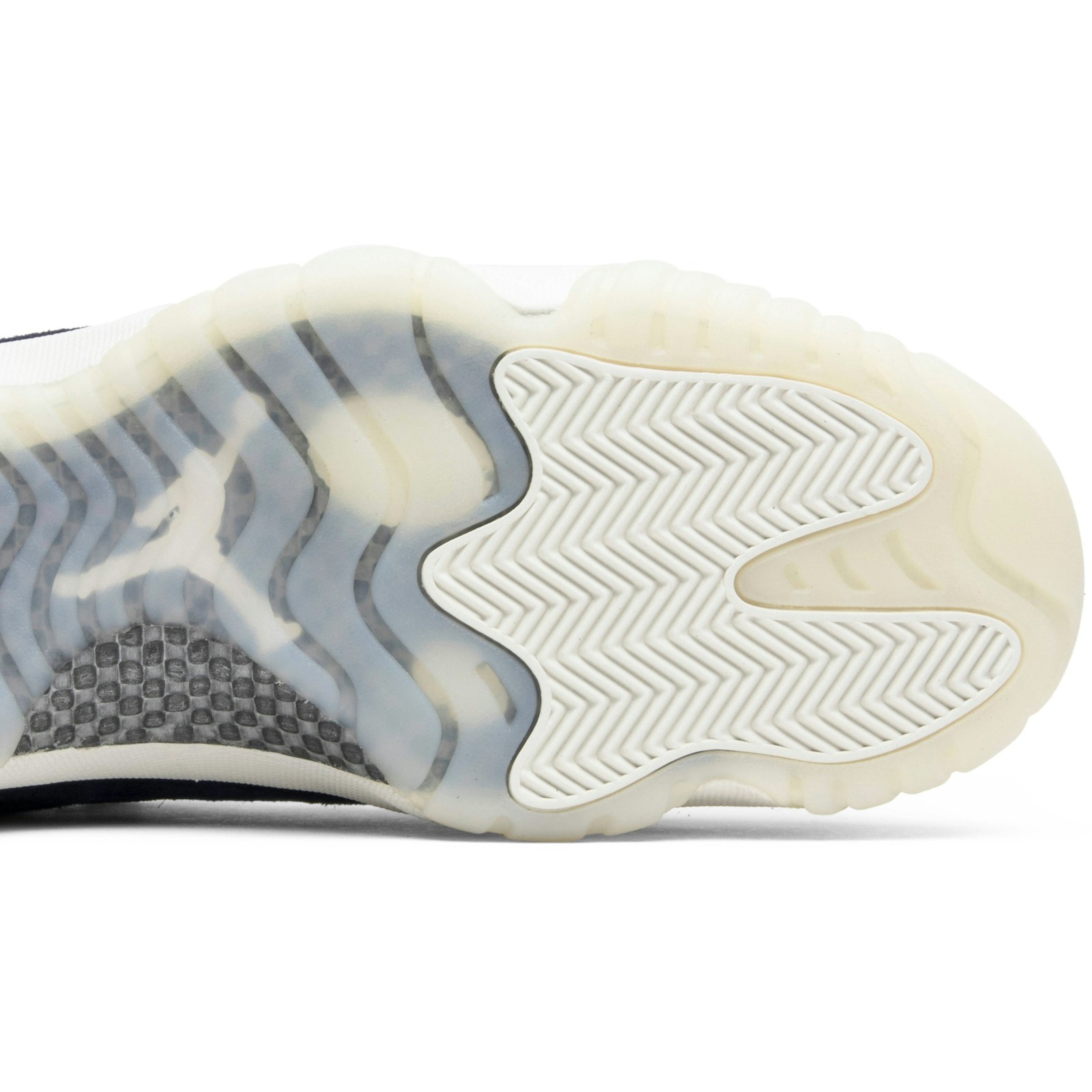 Air Jordan 11 Retro Low ‘RE2PECT’ AV2187-441 - Image 5