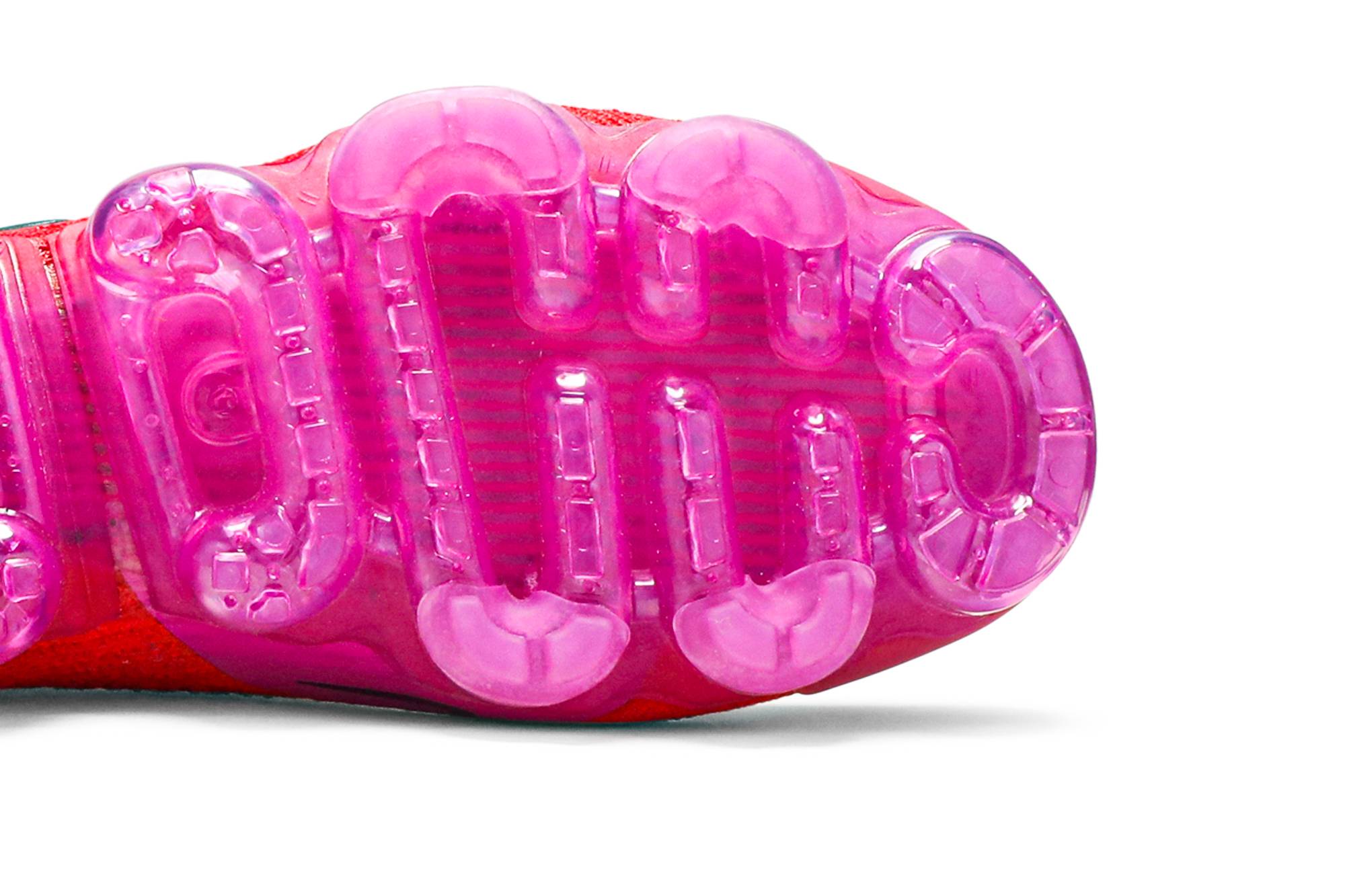 Nike Air VaporMax Moc 2 University Red Fuchsia Blast AJ6599-600 - Image 5