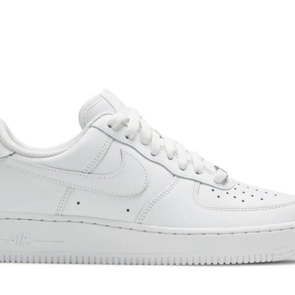 Nike Air Force 1 ’07 ‘Triple White’ DD8959-100
