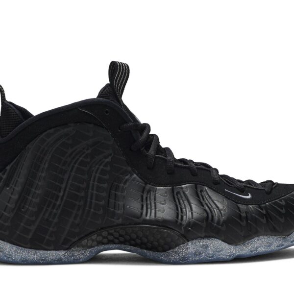 Nike Air Foamposite One ‘Swoosh’ CV0369-001 Wabasta store