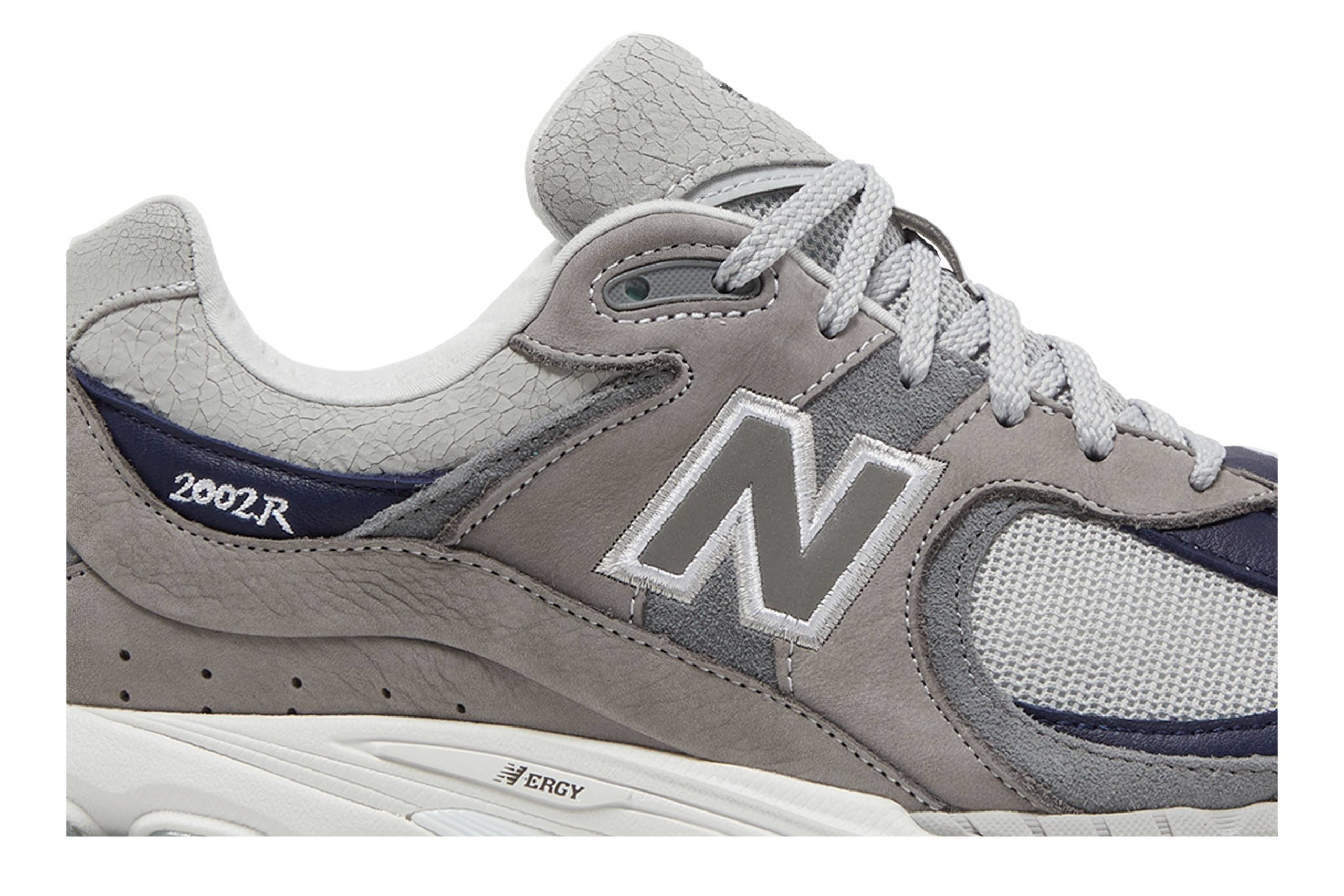 New Balance thisisneverthat x 2002R ‘The 2022 Downtown Run’ M2002RTH - Image 2