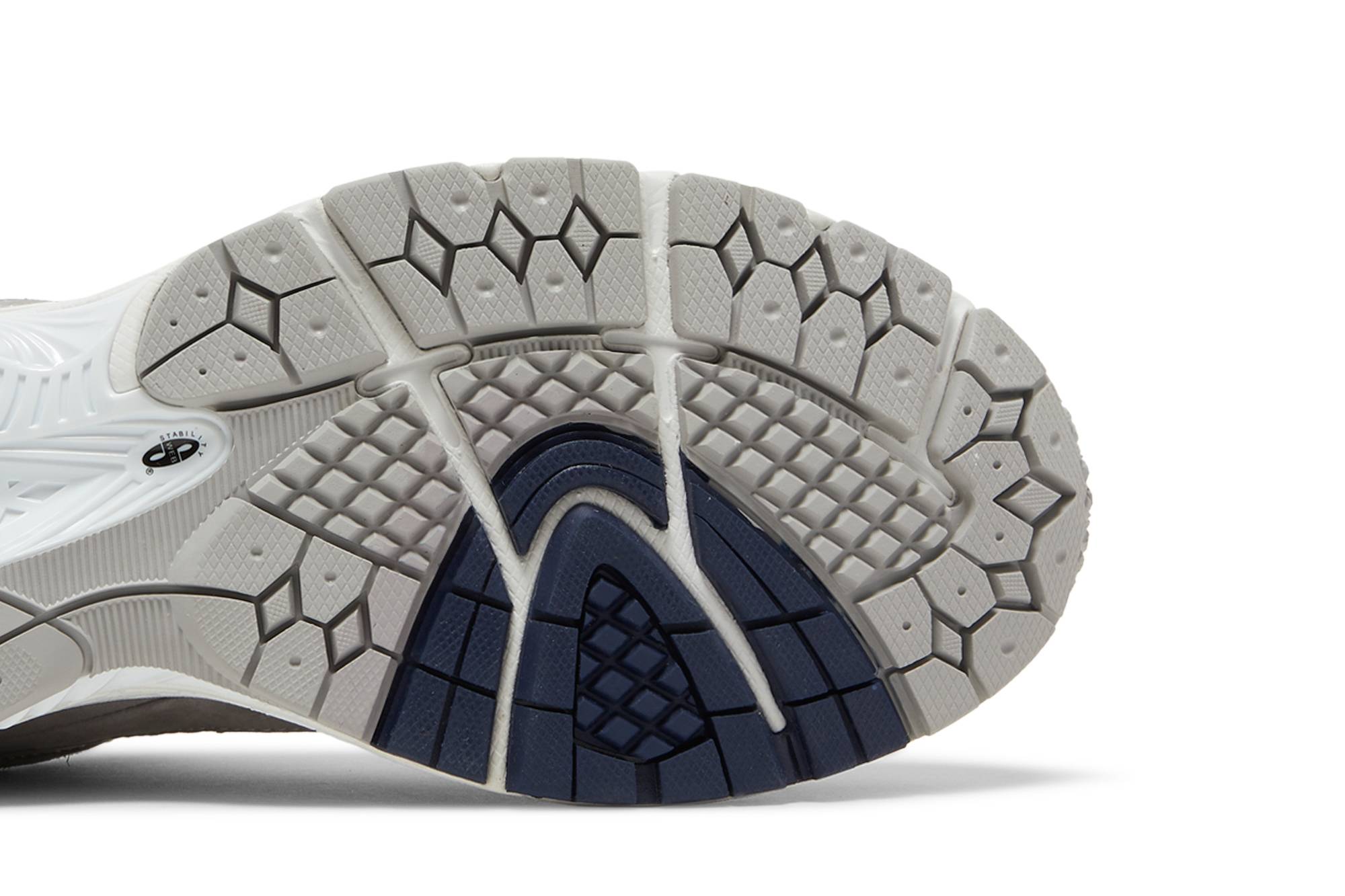 New Balance thisisneverthat x 2002R ‘The 2022 Downtown Run’ M2002RTH - Image 5