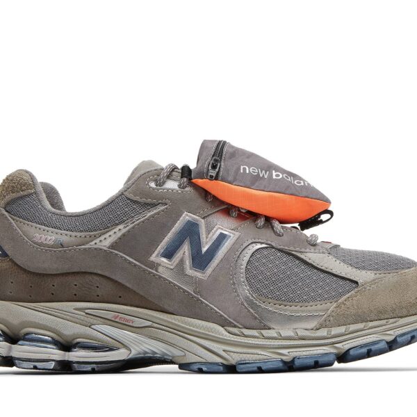 New Balance 2002R ‘Pouch – Castle Grey’ M2002RVA