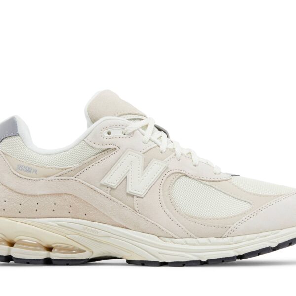 New Balance 2002R ‘Calm Taupe’ M2002RCC