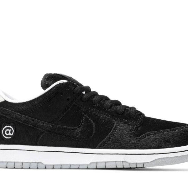Nike SB Dunk Low x Medicom Toy ‘BE@RBRICK’ CZ5127-001