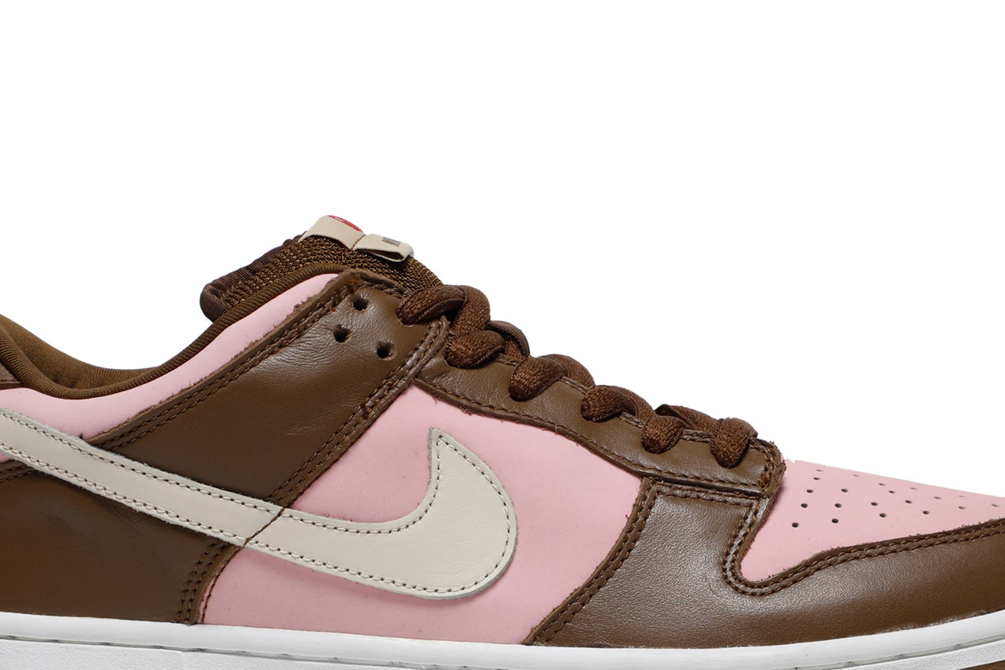 Nike SB Dunk Low Pro x Stussy ‘Cherry’ 304292-671 - Image 2