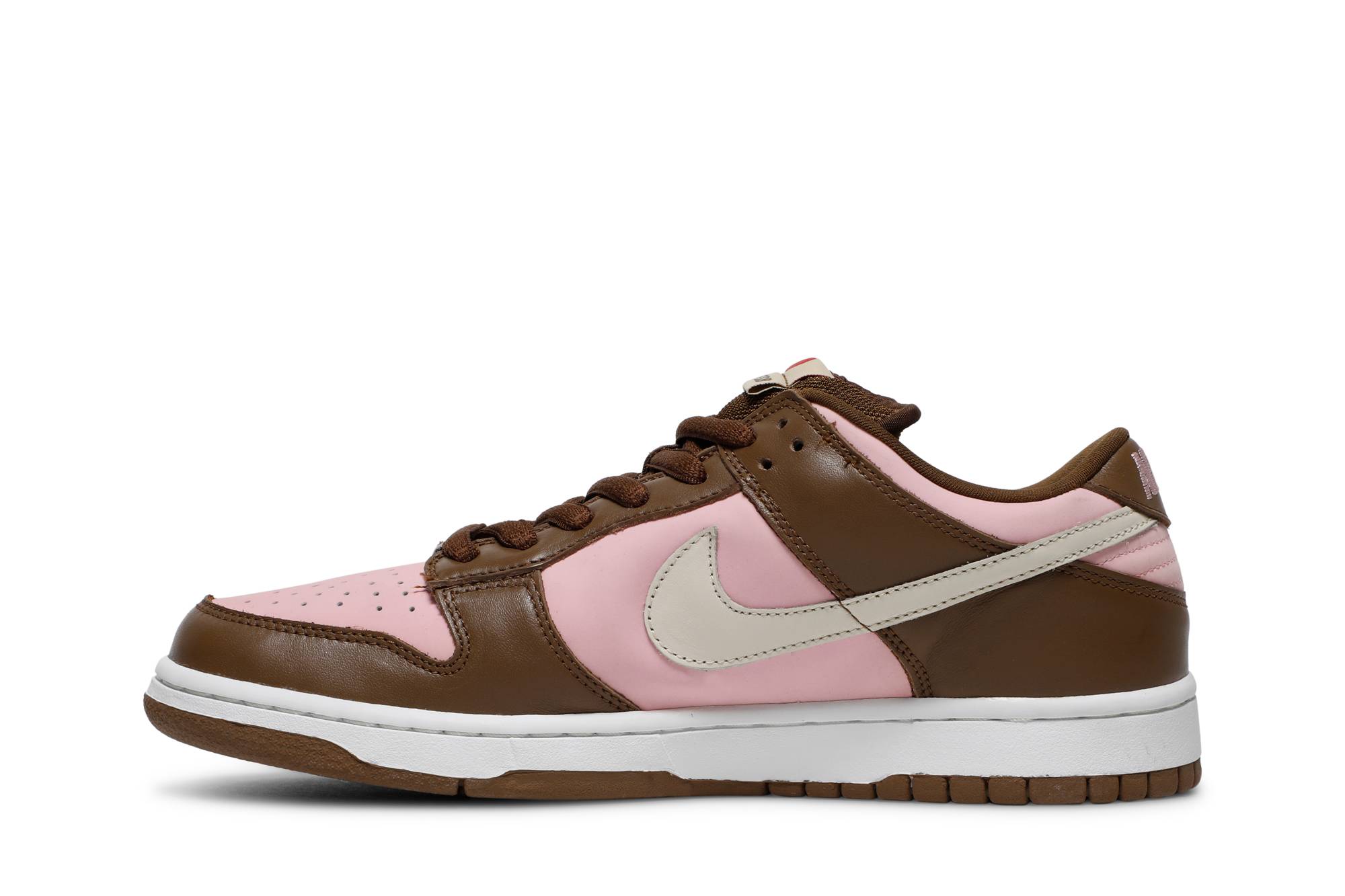 Nike SB Dunk Low Pro x Stussy ‘Cherry’ 304292-671 - Image 3