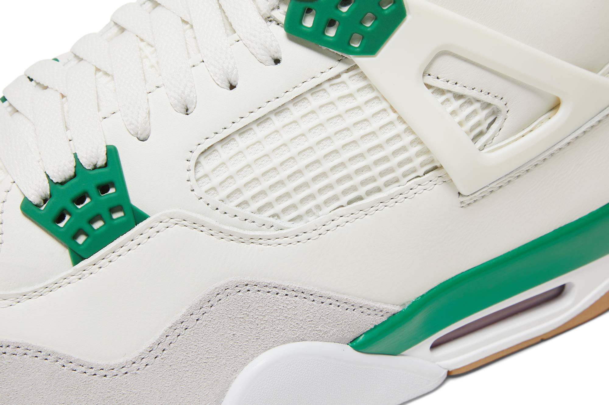 Nike SB x Air Jordan 4 Retro SP ‘Pine Green’ DR5415-103 - Image 2