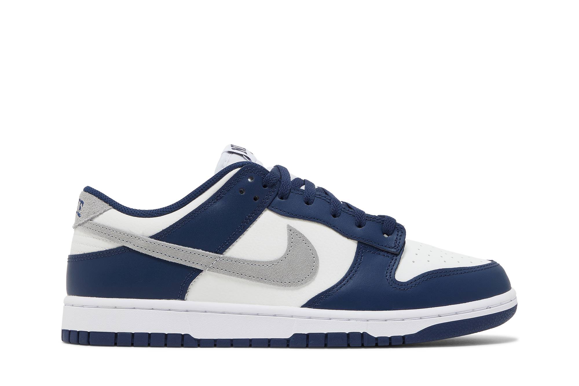 Nike Dunk Low ‘Midnight Navy’ FD9749-400 UBE