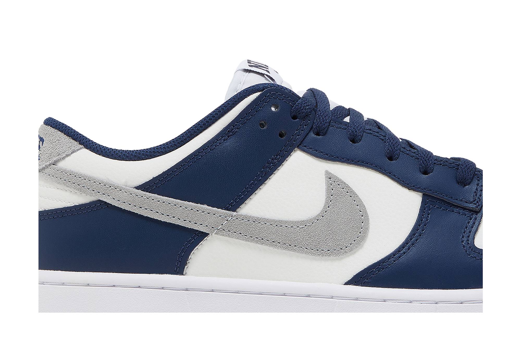 Nike Dunk Low ‘Midnight Navy’ FD9749-400 UBE - Image 2