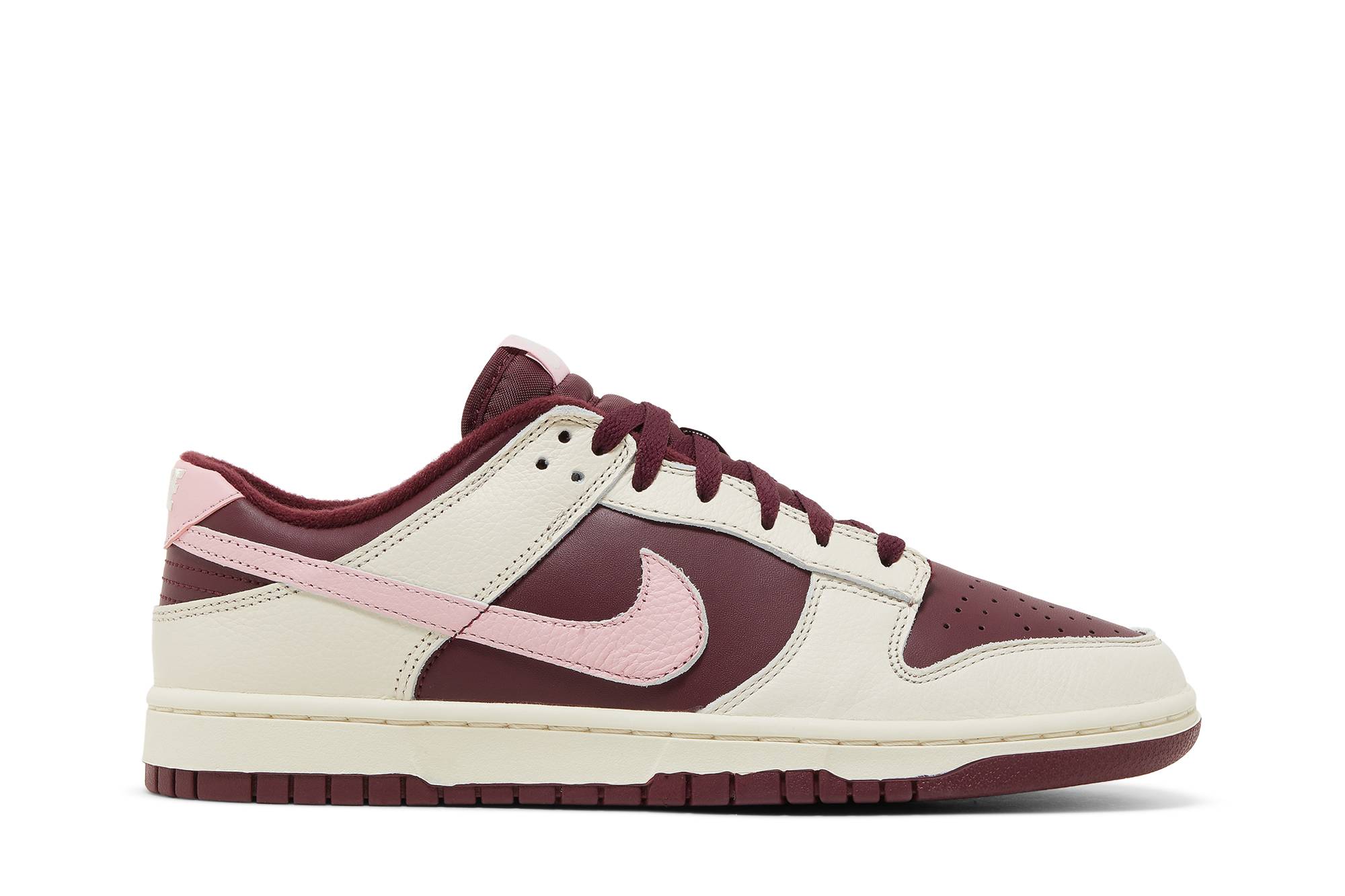 Nike Dunk Low ‘Valentine’s Day’ (2023) DR9705-100
