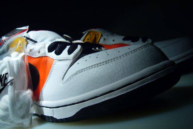 Nike SB Dunk Low Pro ‘Raygun Home’ 304292-802 - Image 5