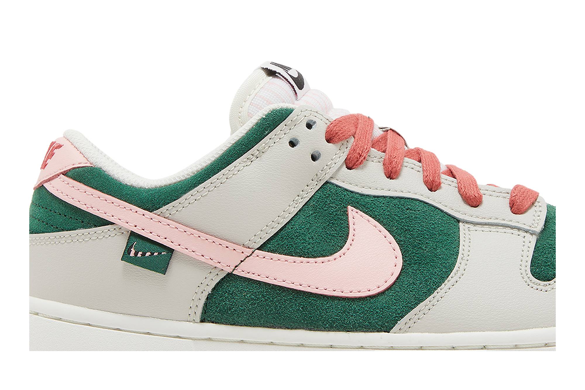 Nike Dunk Low SE ‘All Petals United’ FN8923-061 jkK - Image 2