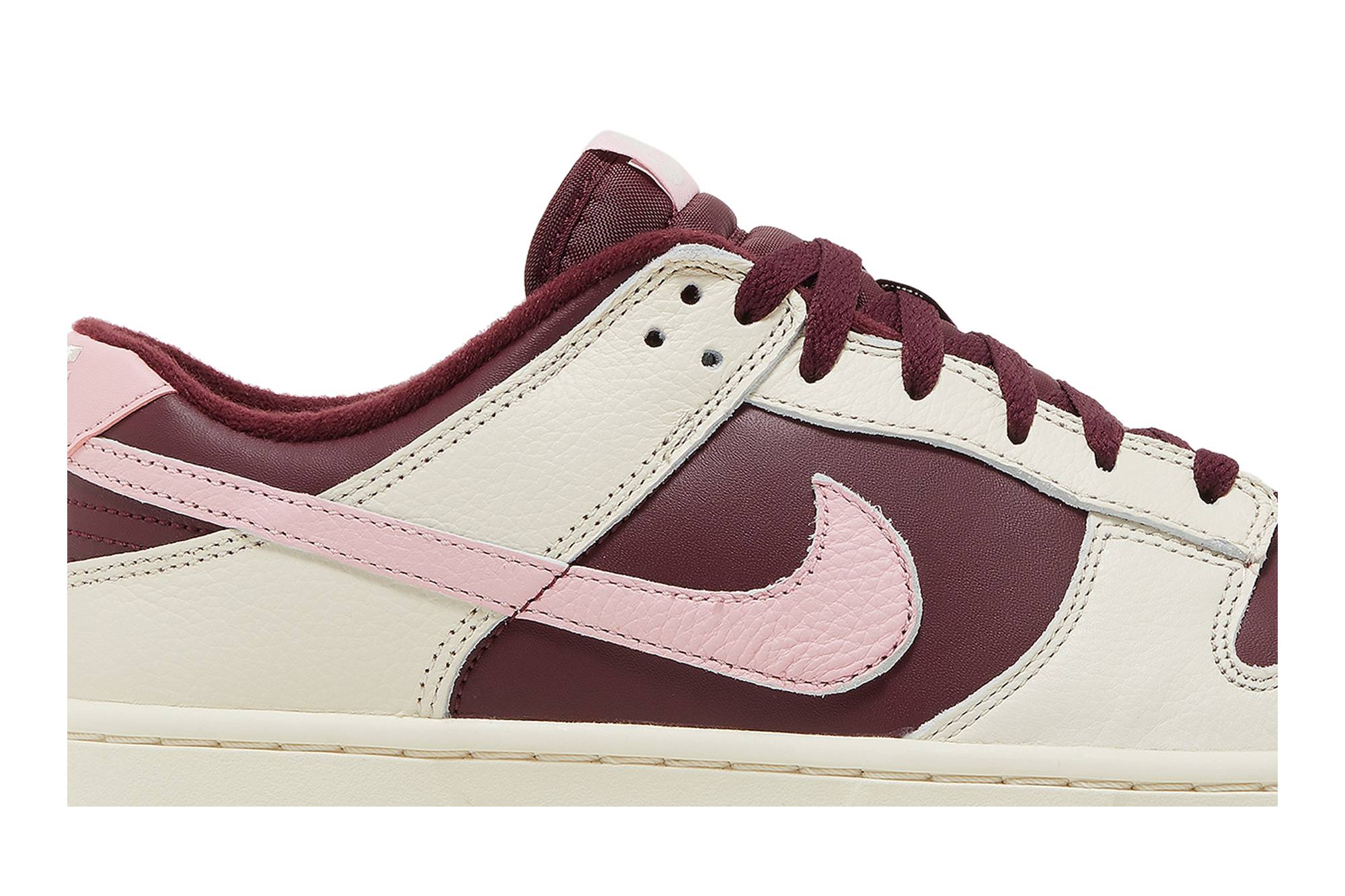 Nike Dunk Low ‘Valentine’s Day’ (2023) DR9705-100 Ctw - Image 2